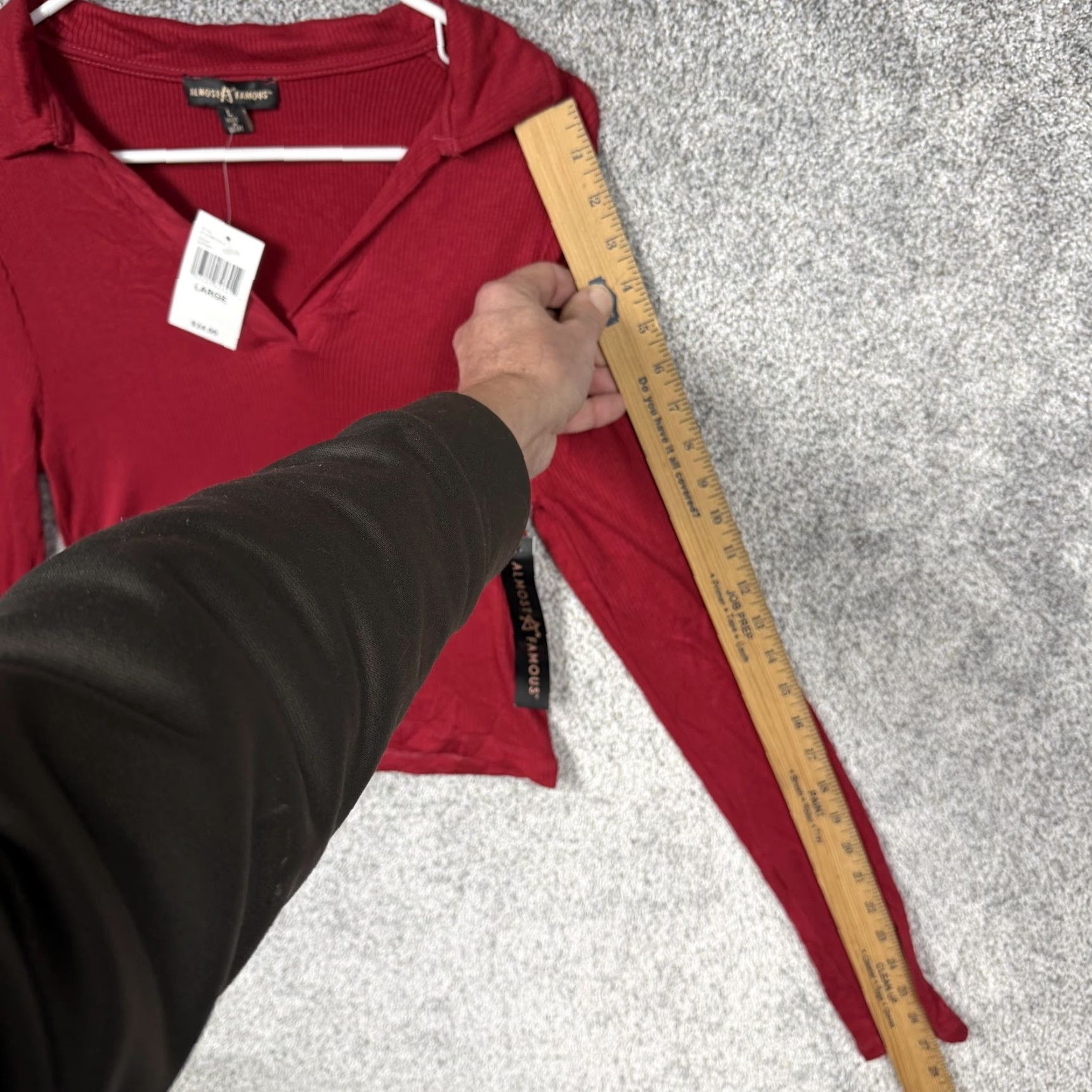 Almost Famous Almost Famous Top Womens Large Red Ribbed Knit V-Neck Cropped Preppy Y2K Size L / US 10 / IT 46 - 7 Thumbnail