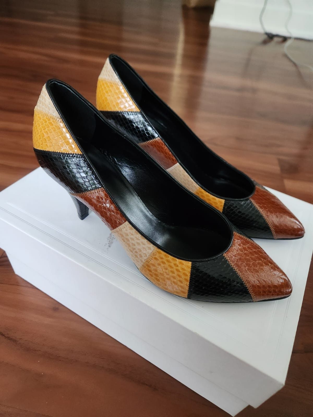 Celine Celine colorblock snakeskin pump Size US 7.5 / IT 37.5 - 1 Thumbnail