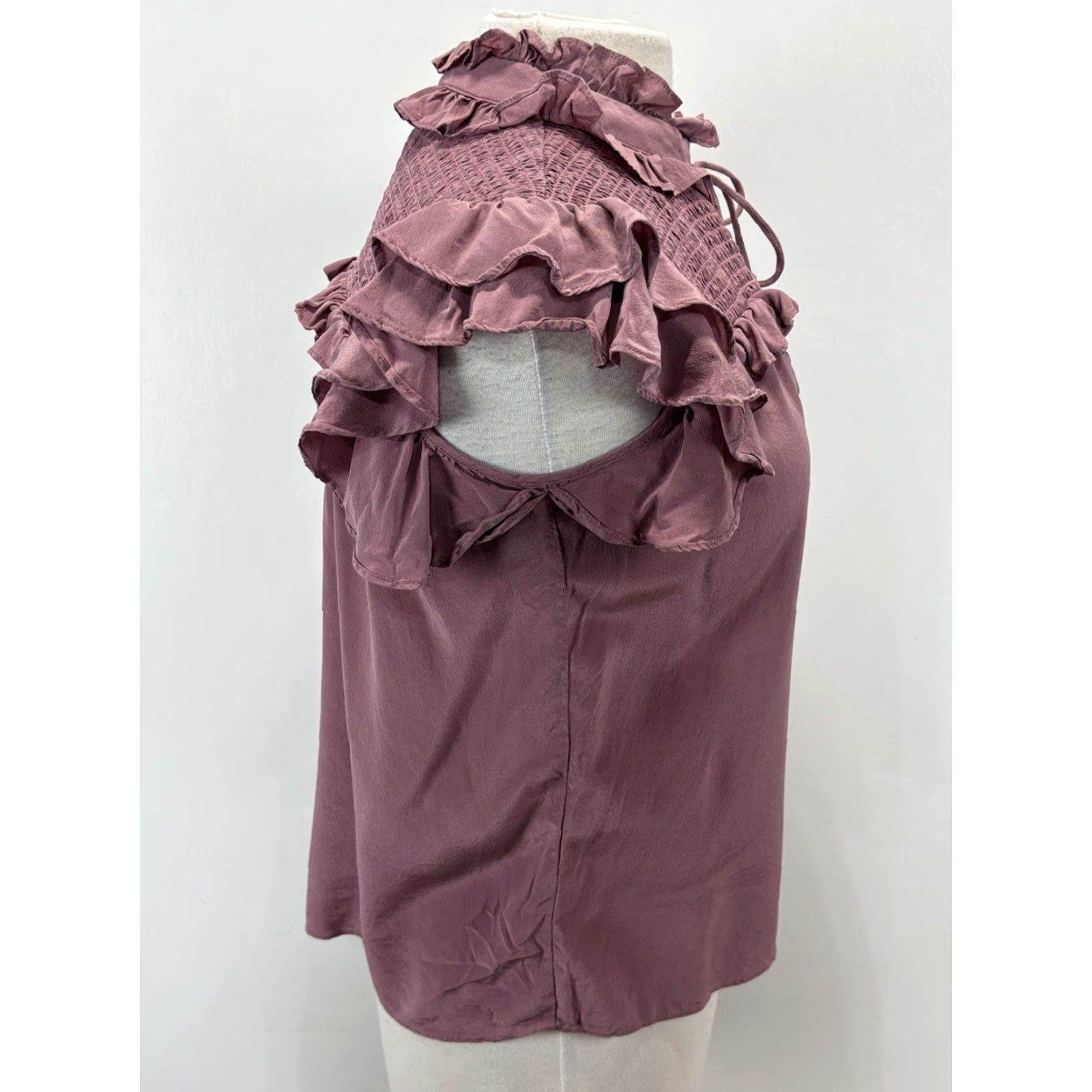 Vintage VINTAGE Gilbert Farrar Silk Blouse Women XS Sleeveless Pink Ruffle Smocked Girly Romance Size XS / US 0-2 / IT 36-38 - 4 Thumbnail