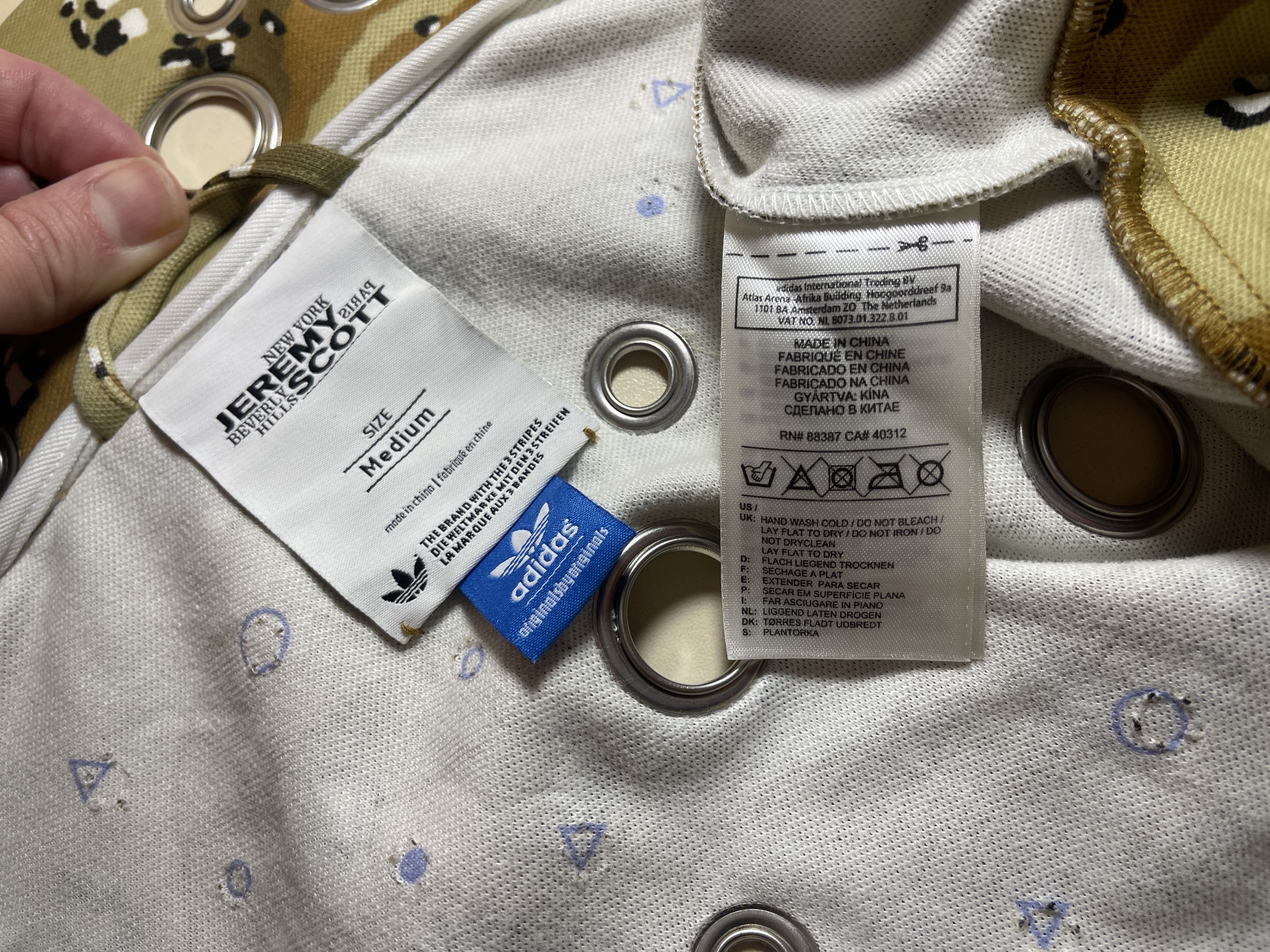 Adidas × Jeremy Scott Adidas Jeremy Scott Jacket Camo Firebird crystal hole O27142 Size US M / EU 48-50 / 2 - 4 Thumbnail