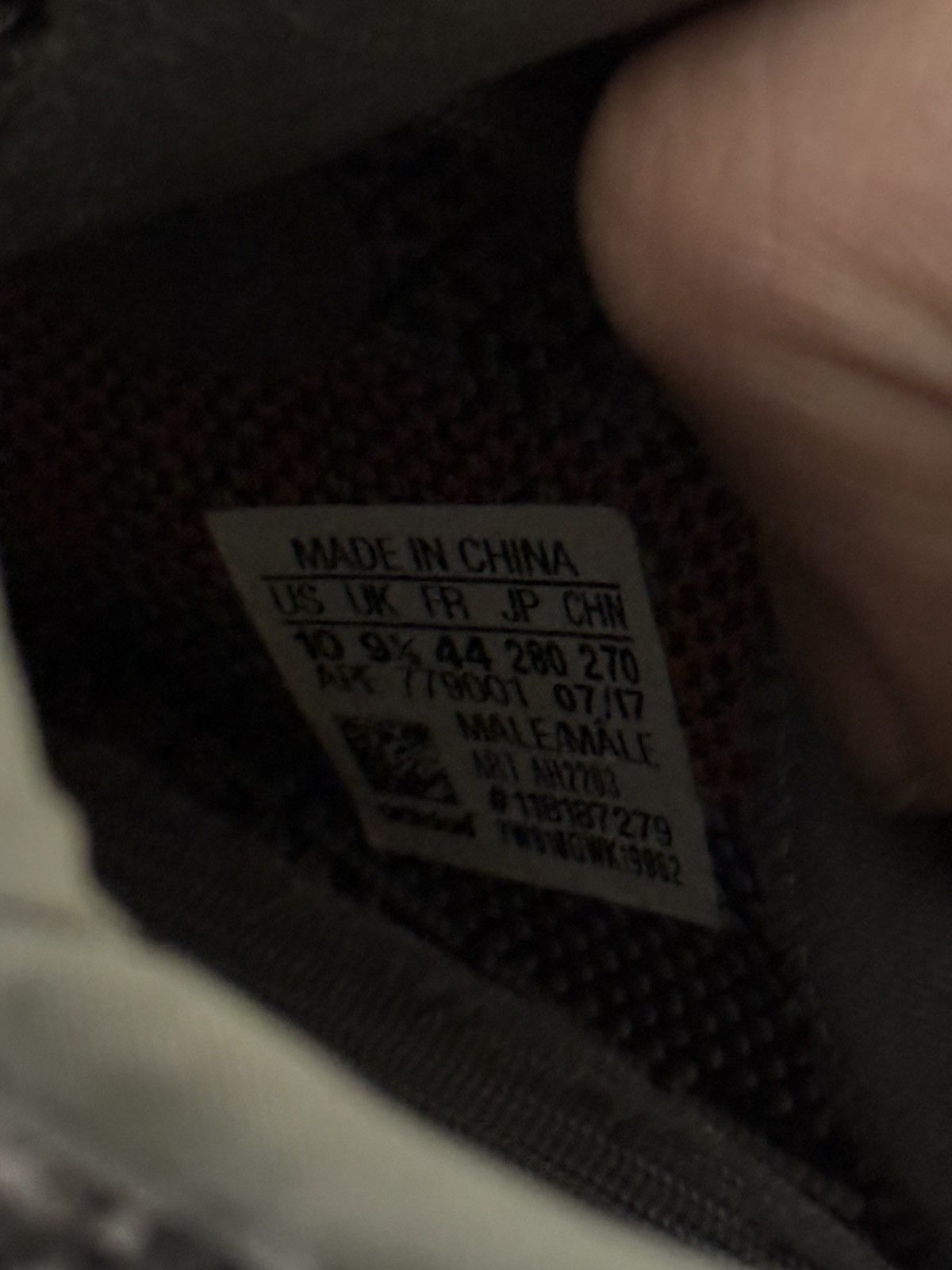 Yeezy Beluga 2.0 Size US 10 / EU 43 - 6 Thumbnail