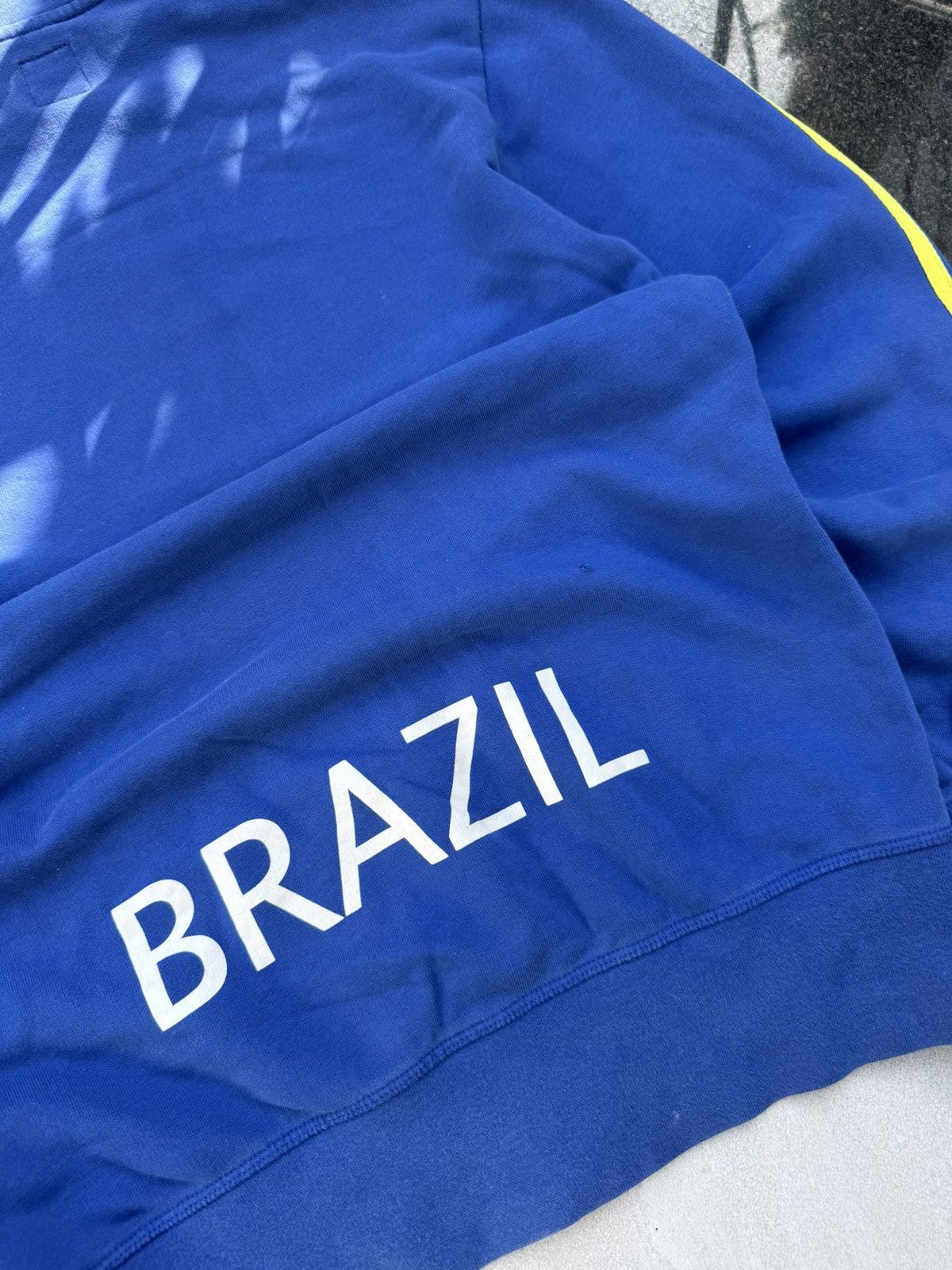 Adidas 90’s ADIDAS BRAZIL RARE MULTI LOGO RETRO VINTAGE HOODIE Size US M / EU 48-50 / 2 - 11 Thumbnail