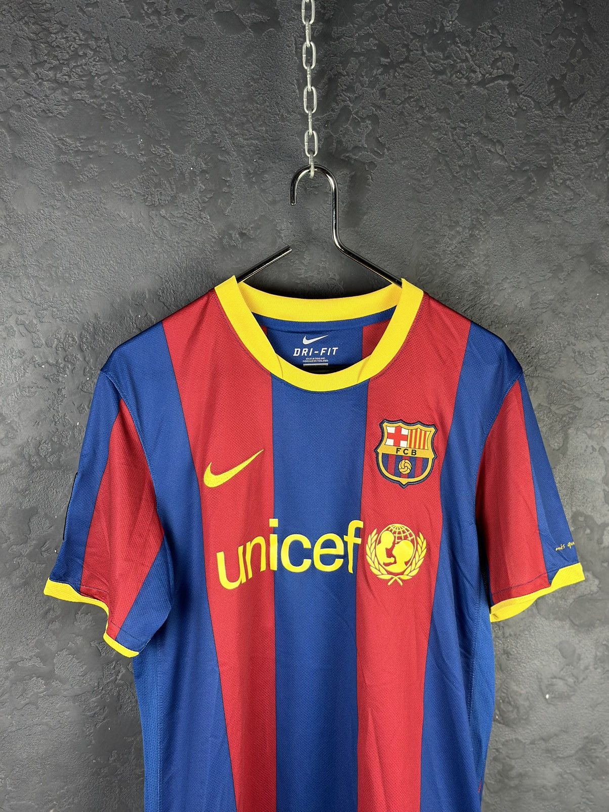 Other Rare!! Messi Barcelona 2010 2011 Home Soccer Jersey Shirt Size US M / EU 48-50 / 2 - 3 Thumbnail