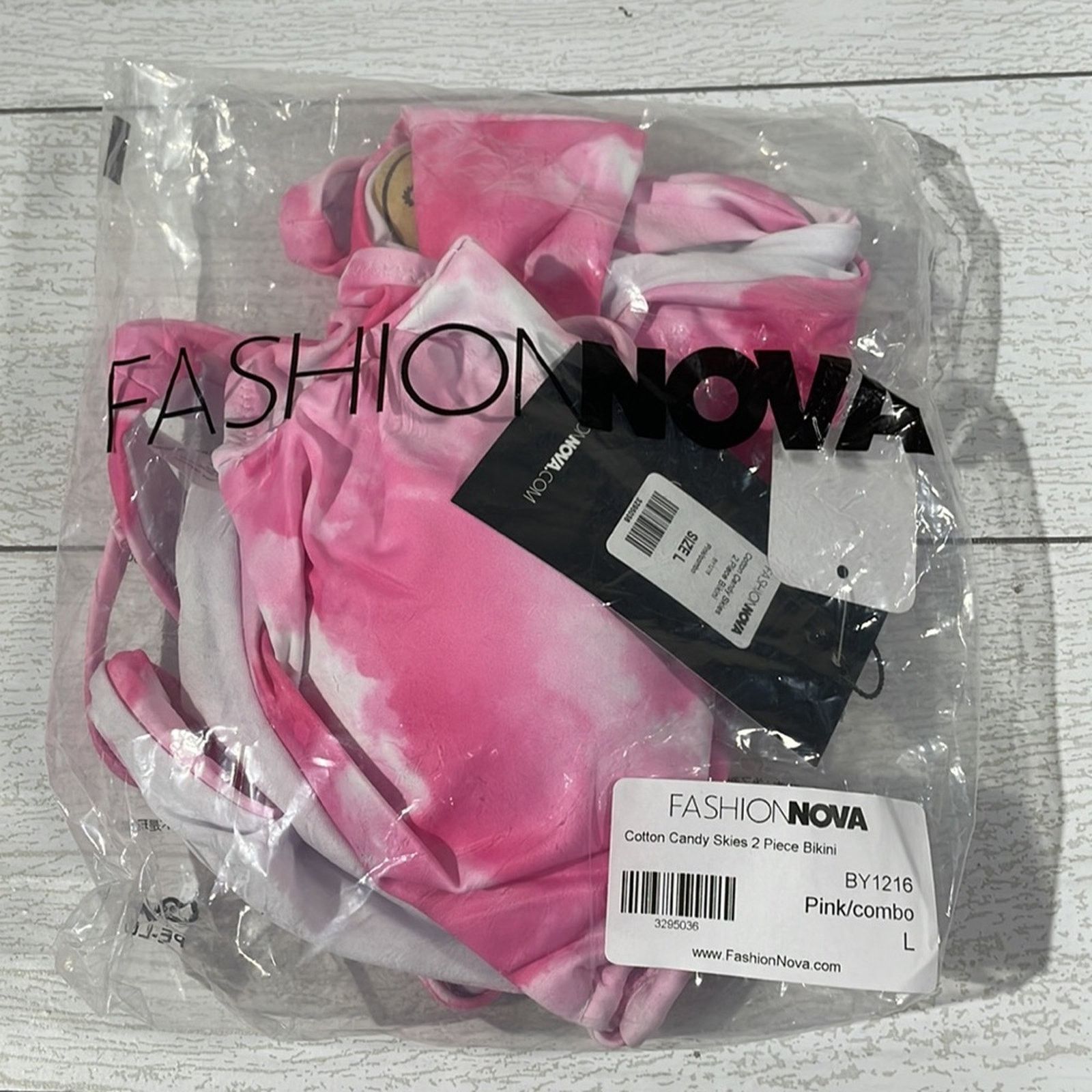 Fashion Nova Fashion Nova Cotton Candy Skies Tie Dye Bikini Set Large NWT Size ONE SIZE - 3 Thumbnail