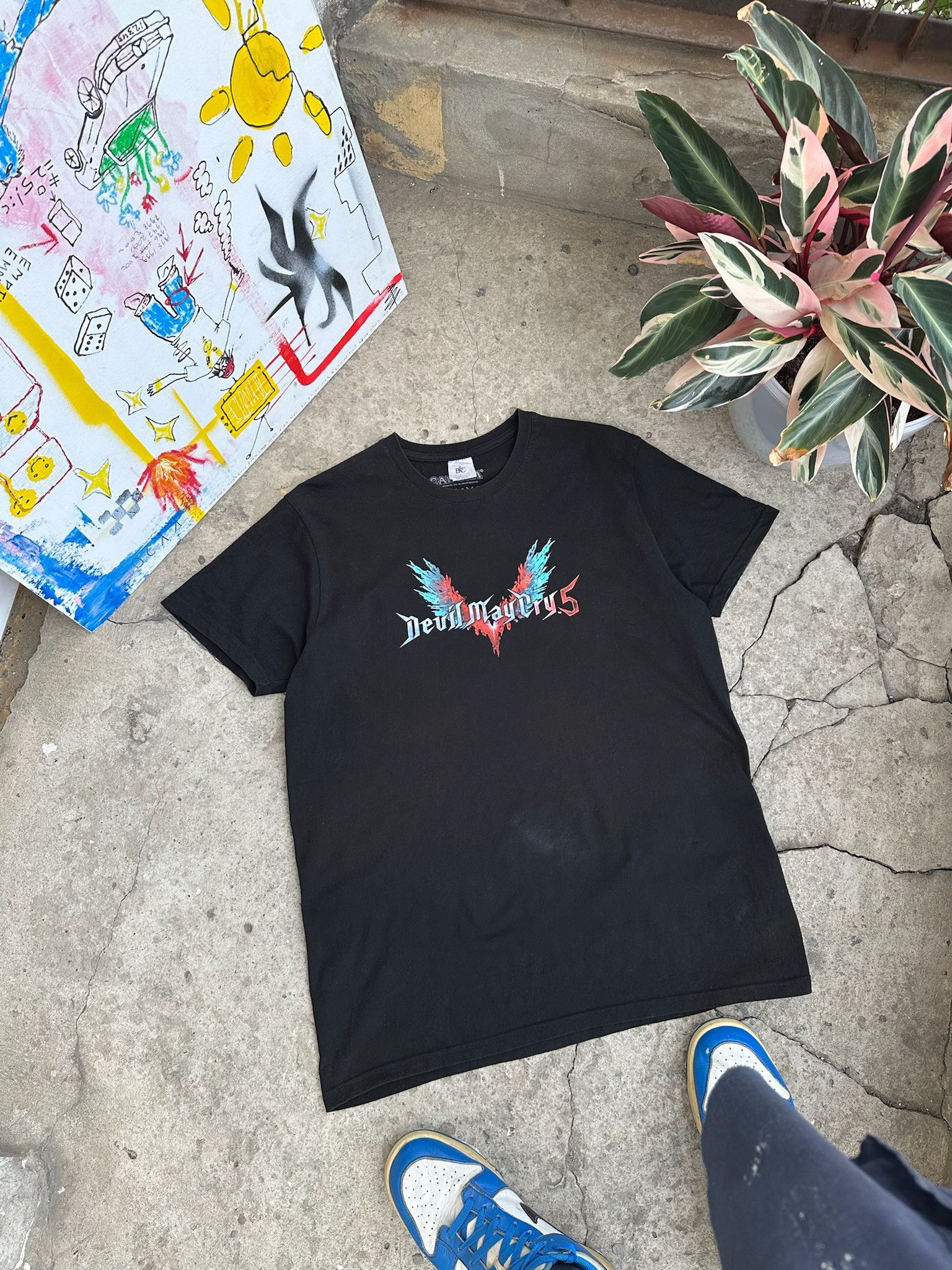 Playstation Vintage DEVIL MAY CRY CAPCOM game Tshirt Size US XL / EU 56 / 4 - 7 Thumbnail