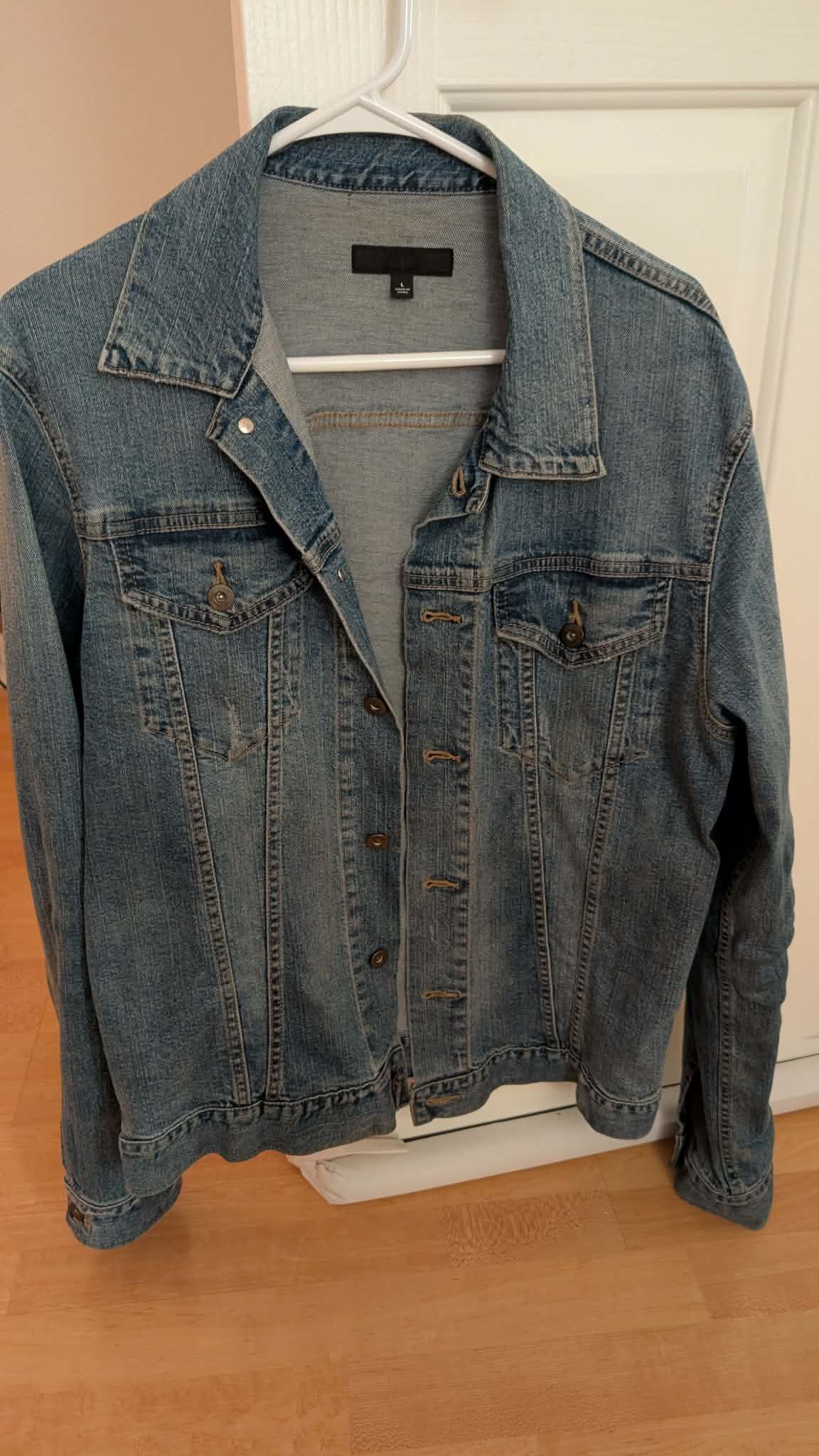 Uniqlo Uniqlo Light Denim Jacket Size US L / EU 52-54 / 3 - 1 Thumbnail