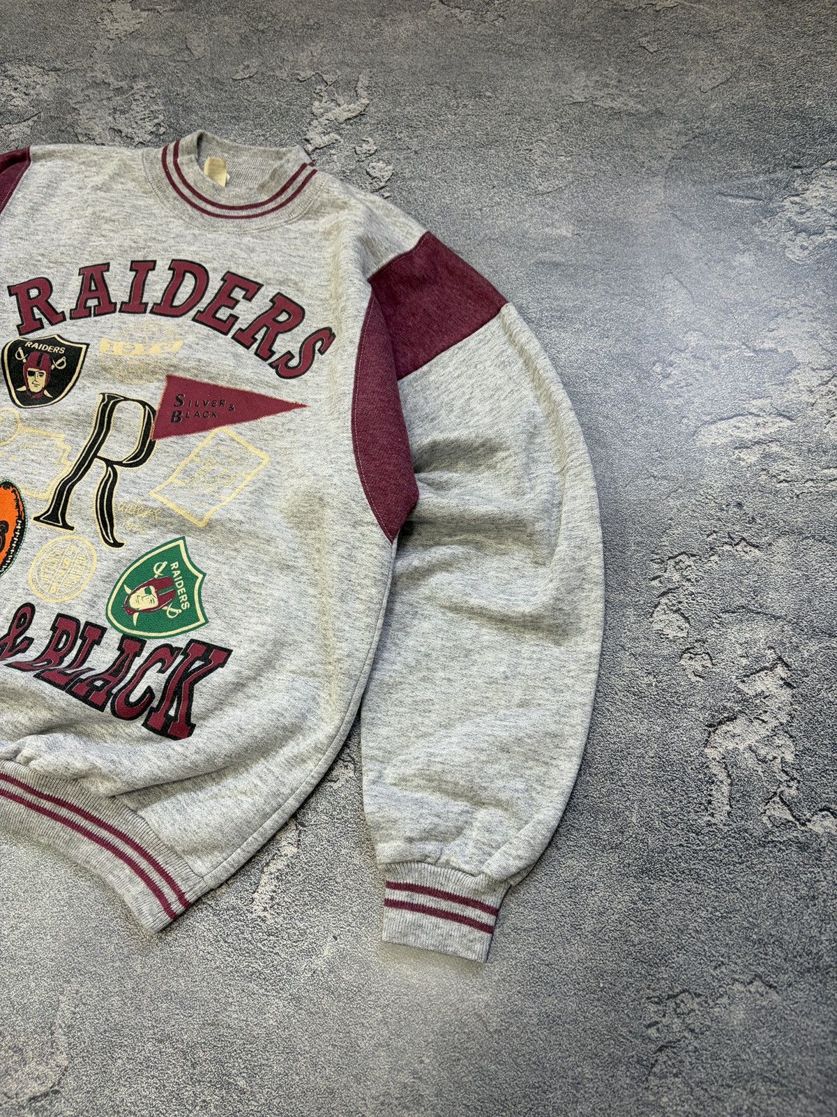 Vintage Vintage 90s LA Raiders Sweatshirt Silver & Black Italy M Size US M / EU 48-50 / 2 - 3 Thumbnail