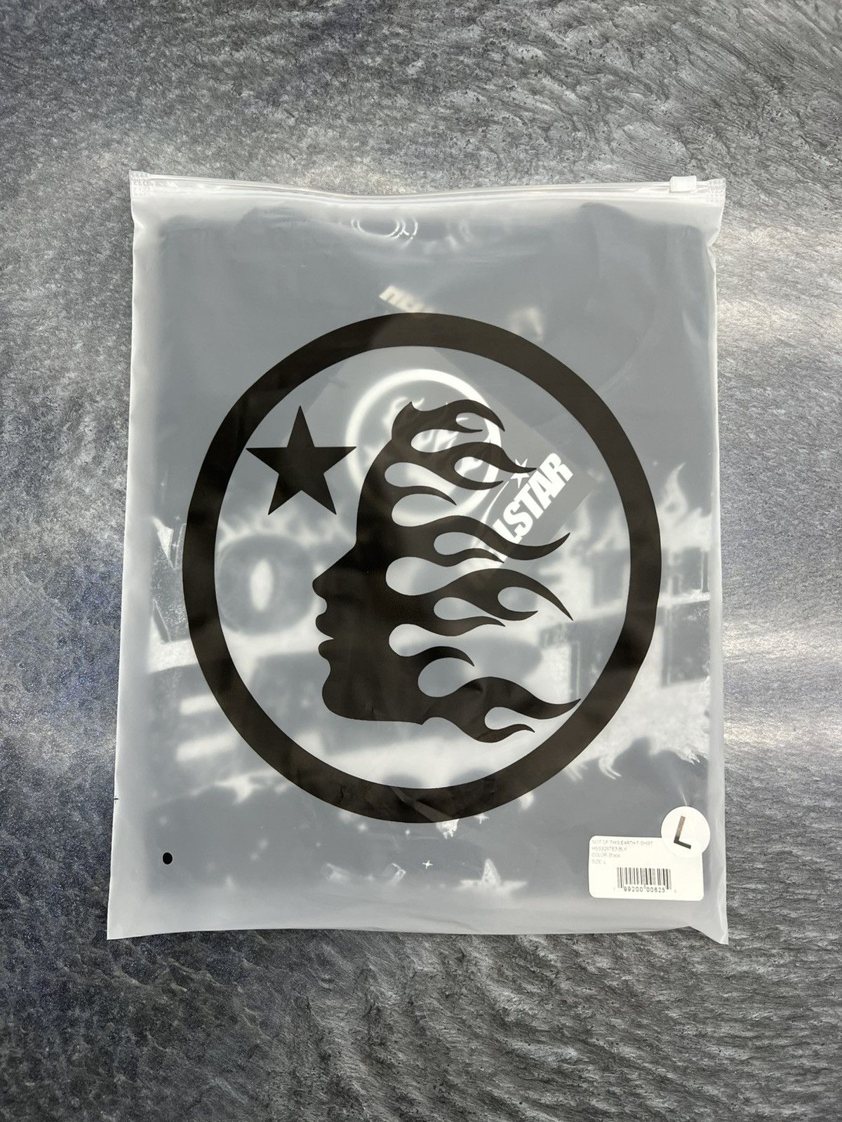 HELLSTAR Hellstar Not Of This Earth T-Shirt Size US L / EU 52-54 / 3 - 7 Thumbnail