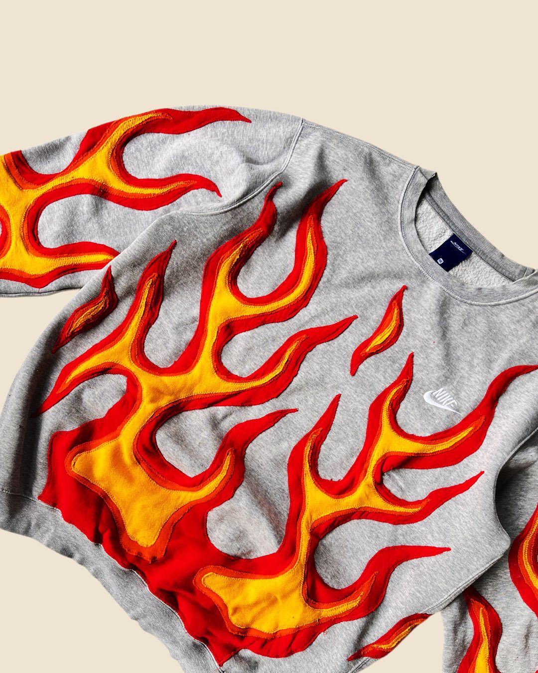 Handmade × Nike 1OF1 REWORKED NIKE FLAME GREY SWEATSHIRT SIZE XL Size US XL / EU 56 / 4 - 3 Thumbnail