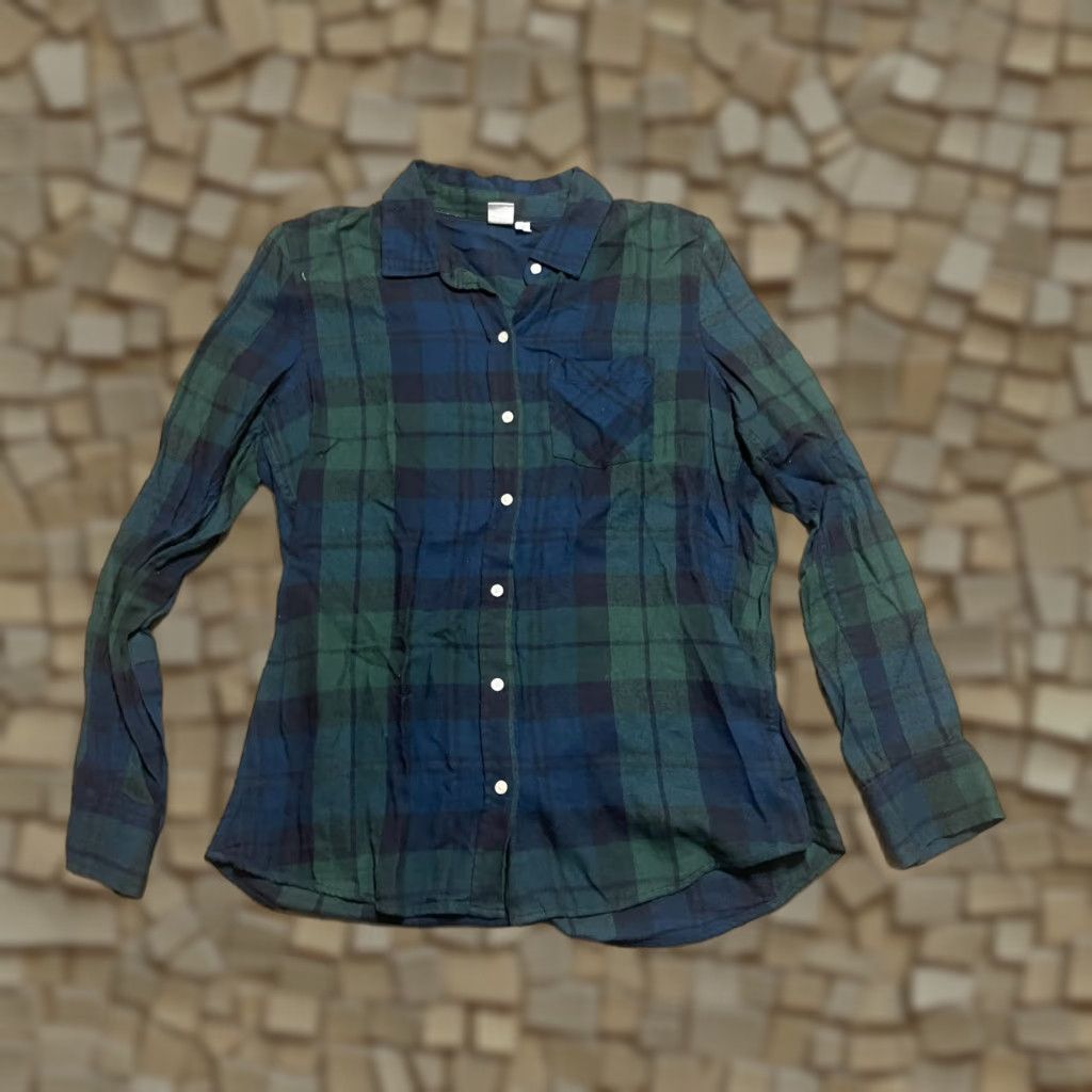 Gap Gap Shirt Women's Size Medium Green Black Plaid Button Up Long Sleeve - Casual Modern Button-Up Womens M Green Plaid Long Sleeve Shirt Size M / US 6-8 / IT 42-44 - 1 Thumbnail