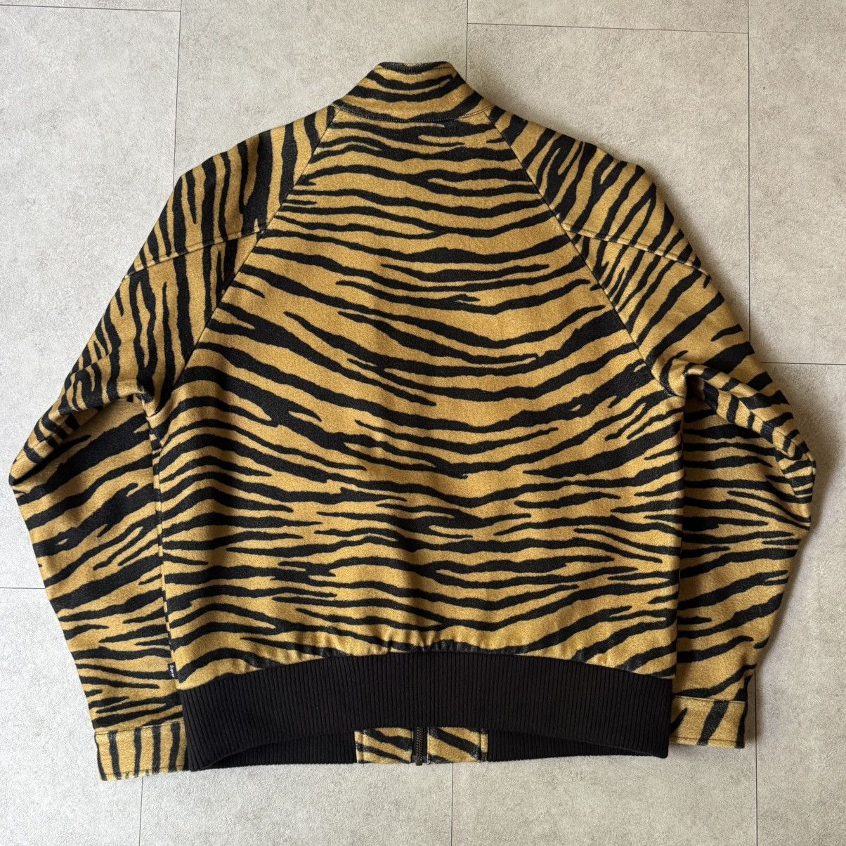 Supreme Supreme Loro Piana Tiger Print Wool Jacket Size US M / EU 48-50 / 2 - 2 Thumbnail