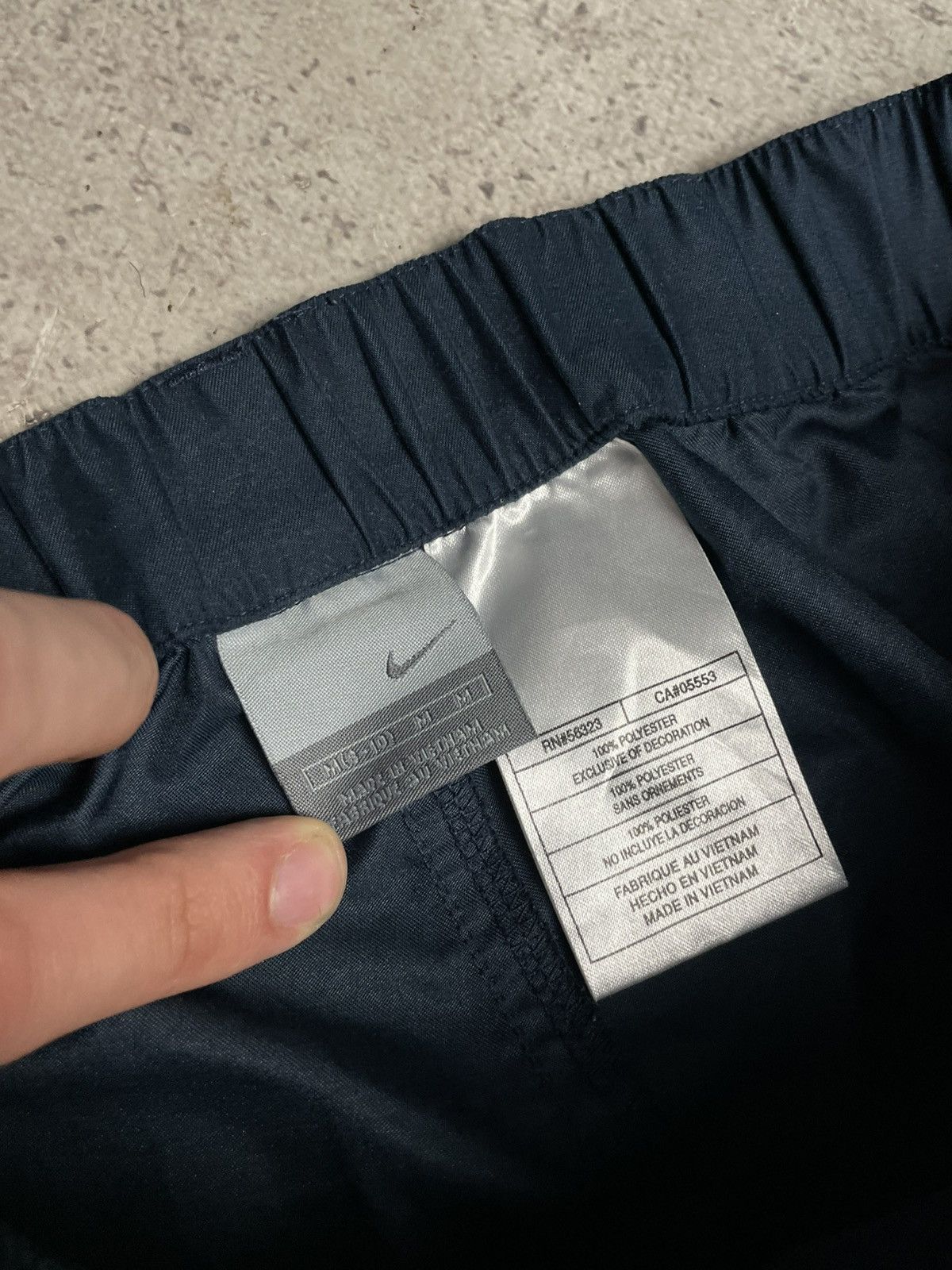 Nike Vintage Nike Nylon Track Pants womens M parachute wide leg Size 30" / US 8 / IT 44 - 6 Thumbnail