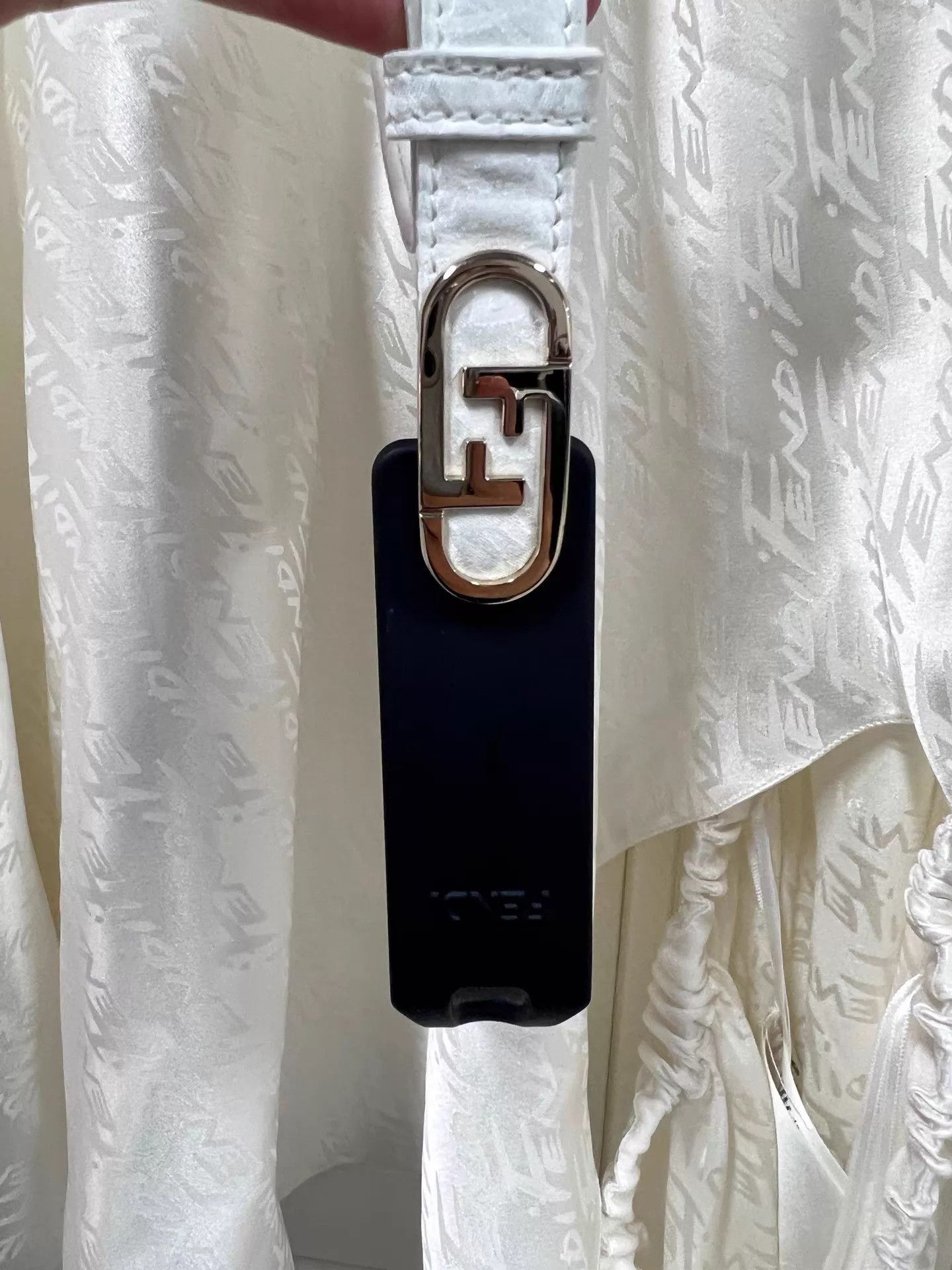 Fendi Fendi Silk Logo Shawl Back 3/4 Sleeve Waist-Tie Shirt 40 Size S / US 4 / IT 40 - 5 Thumbnail