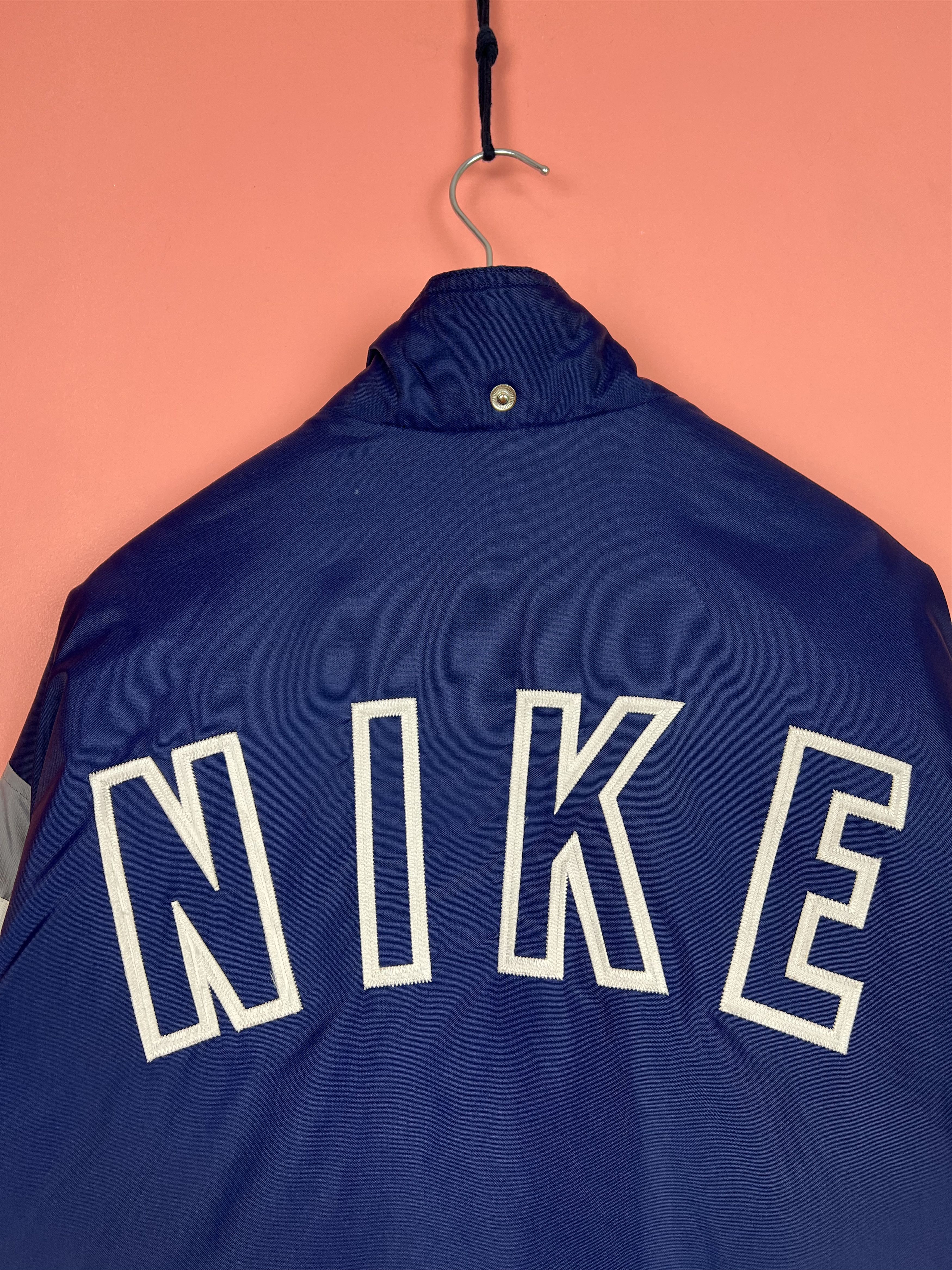 Nike Nike logo vintage rare y2k winter jacket sport Size US XL / EU 56 / 4 - 2 Thumbnail
