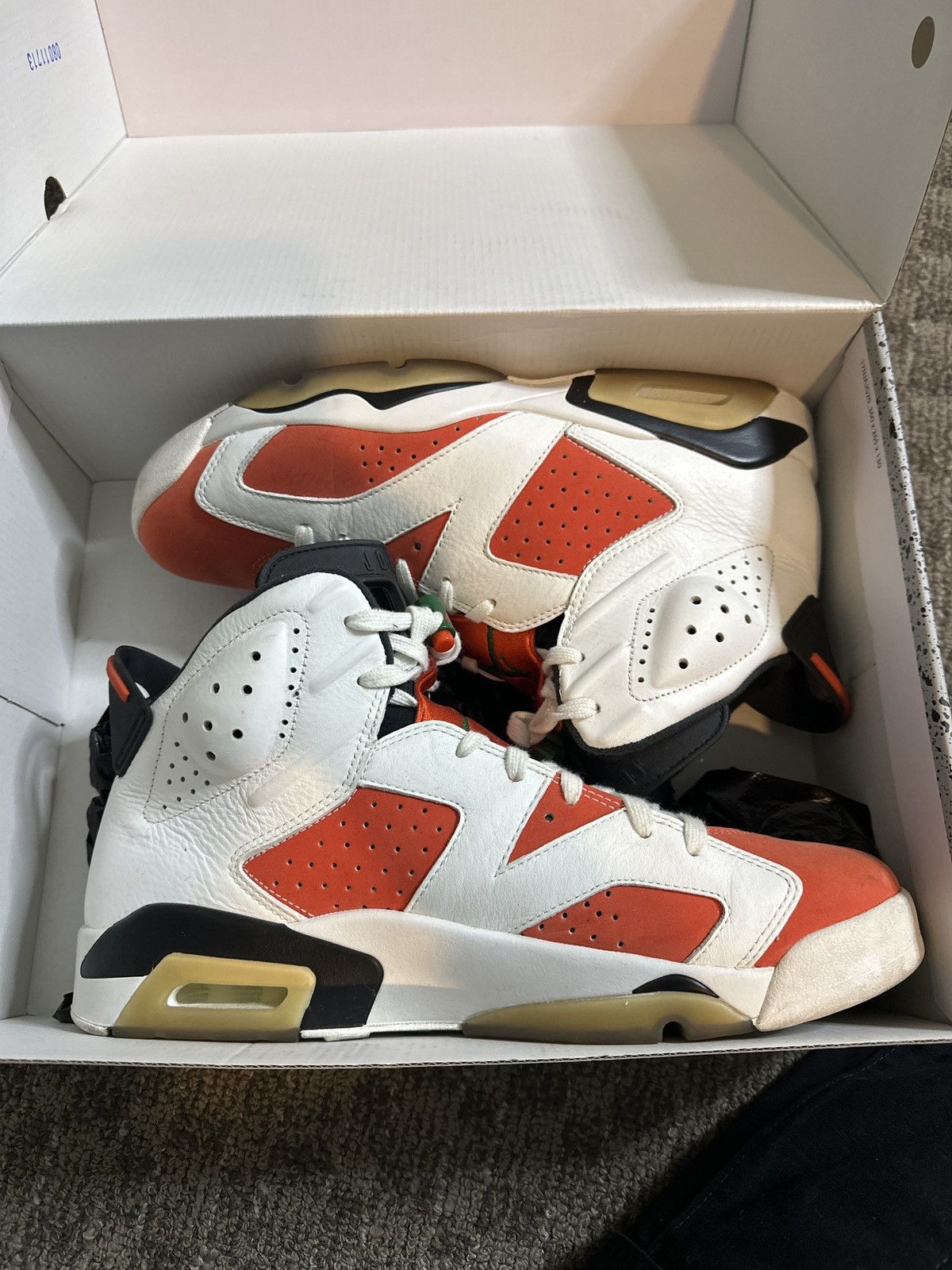 Jordan Brand Jordan 6 ‘Gatorade Like Mike White’ Size US 12 / EU 45 - 2 Thumbnail