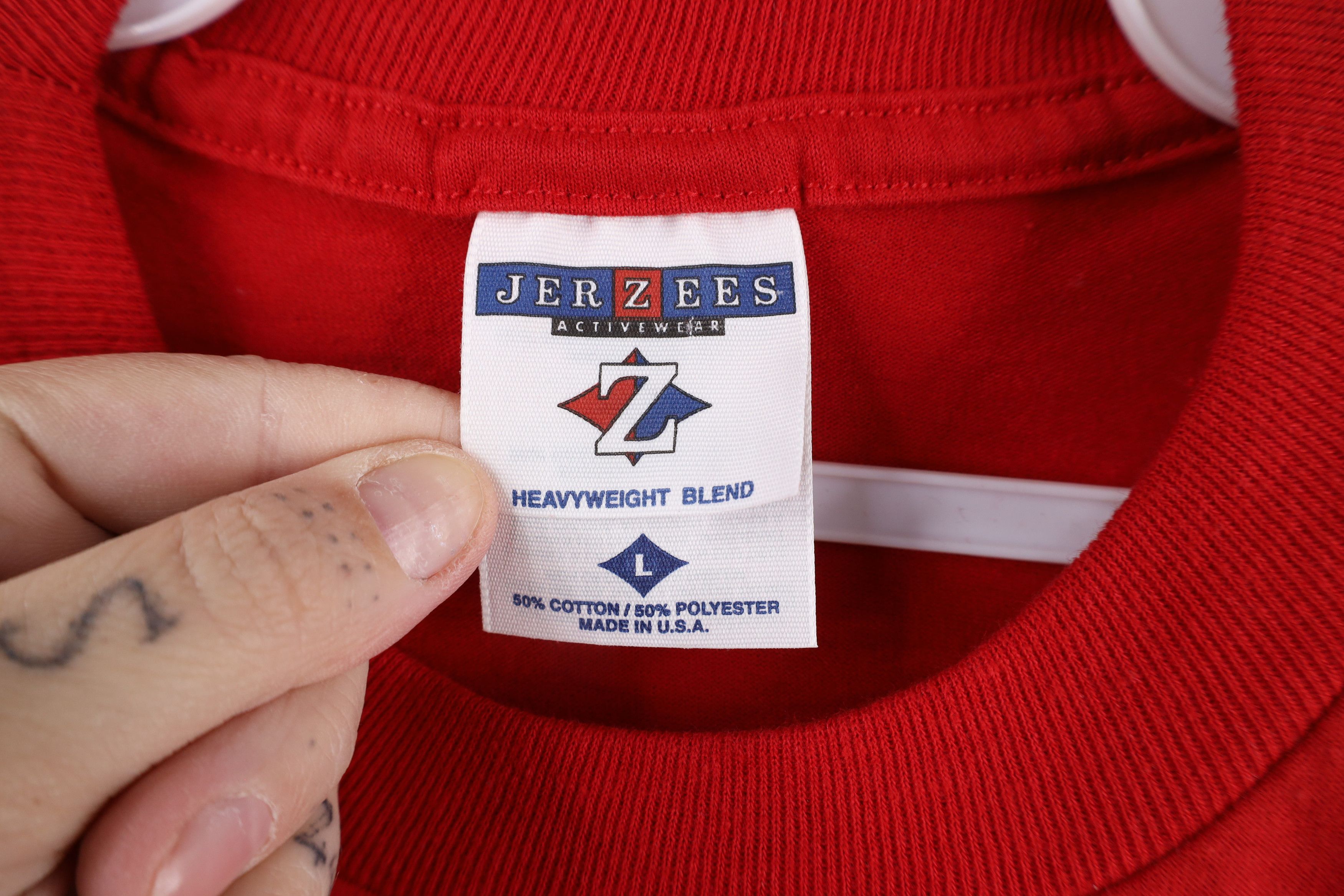 Vintage Vintage 90s Streetwear Heavyweight T-Shirt Red USA Size US L / EU 52-54 / 3 - 5 Thumbnail
