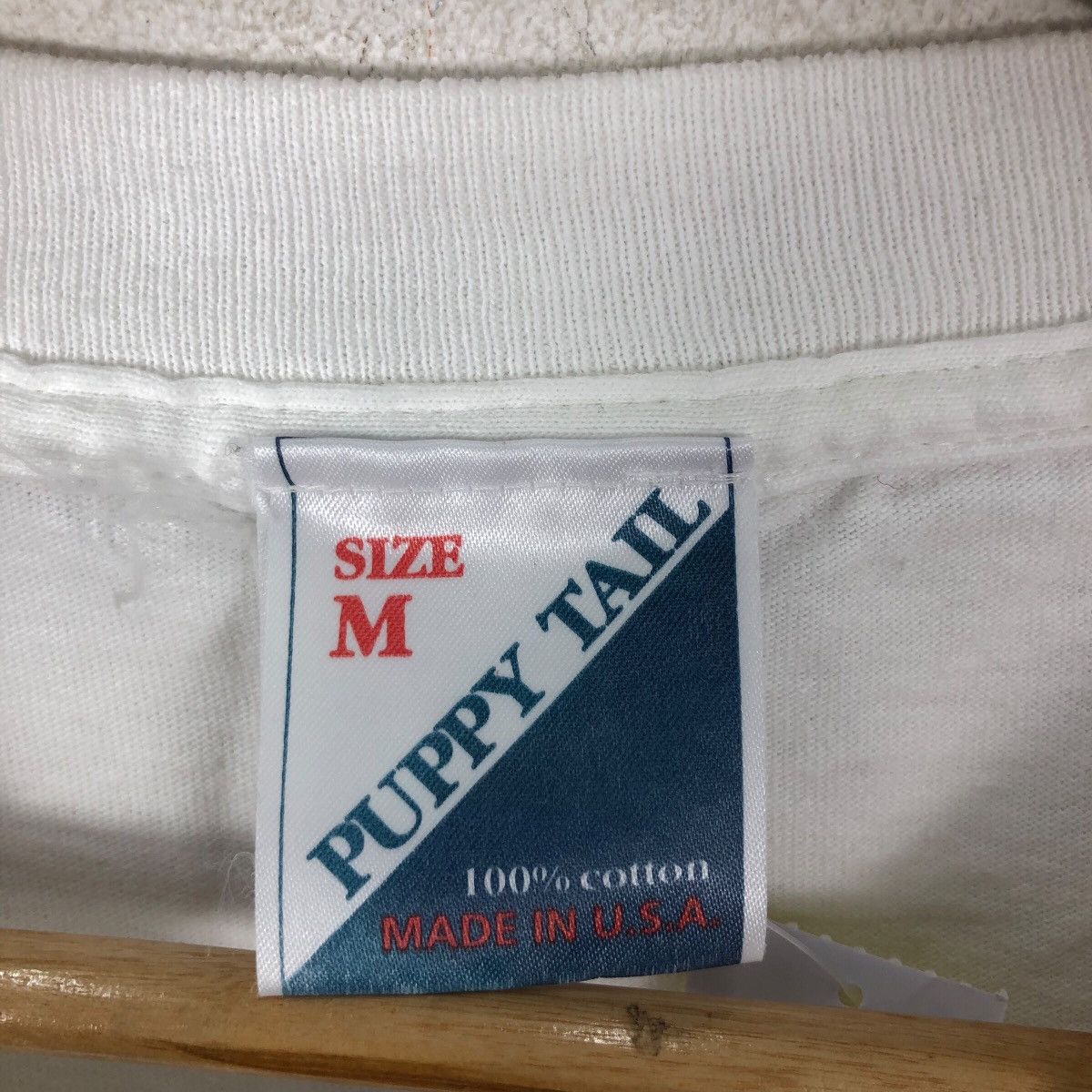 Vintage Vintage 90s Puppy Tail Photoprint T Shirt Size M Size US M / EU 48-50 / 2 - 5 Thumbnail