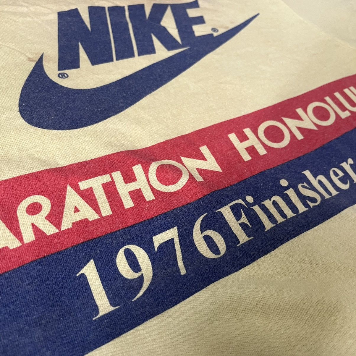Other Vintage Nike 1976 Honolulu Marathon Size US S / EU 44-46 / 1 - 8 Thumbnail