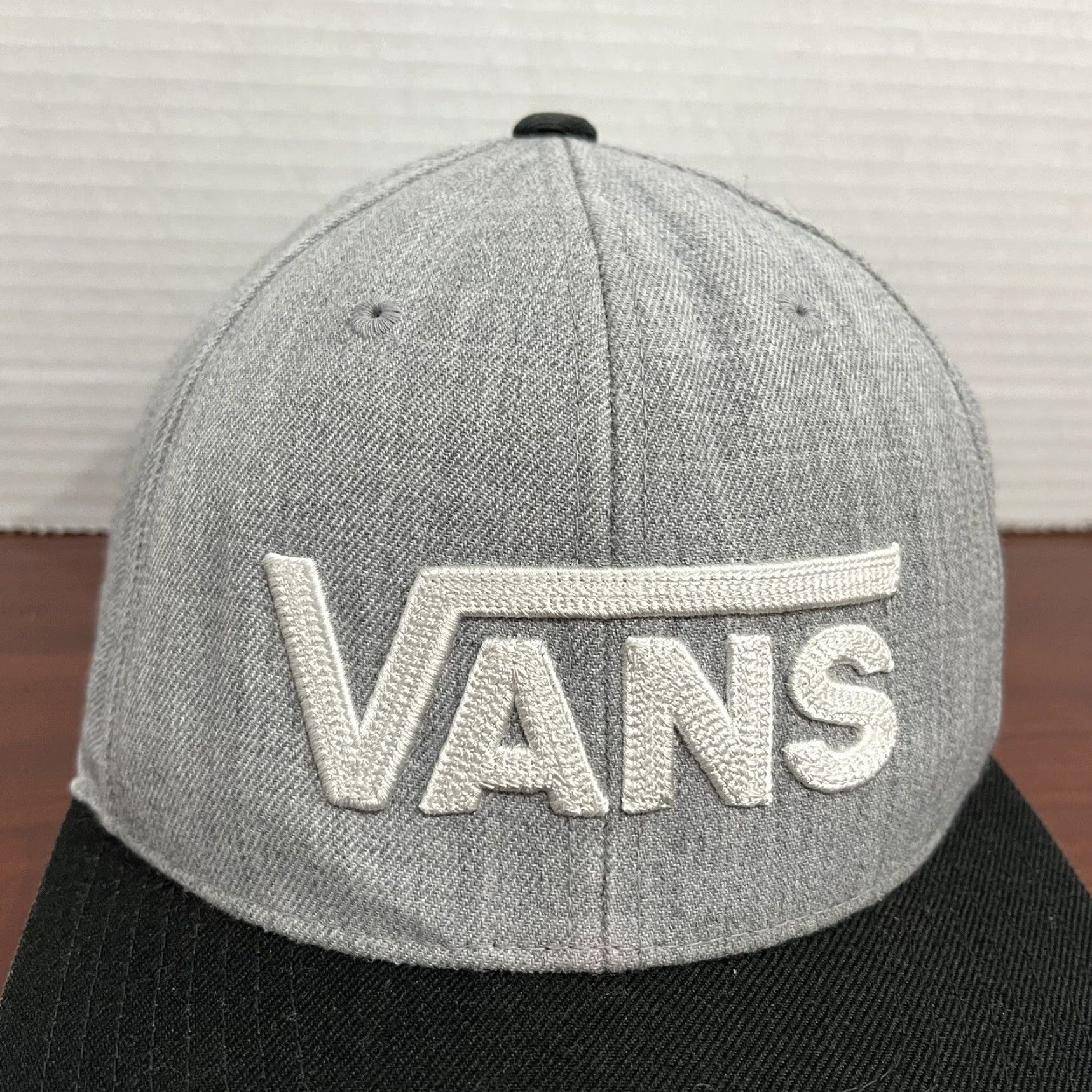 Vans VANS Hat Cap Snap Back Gray Black Adjustable Skater Size ONE SIZE - 2 Thumbnail