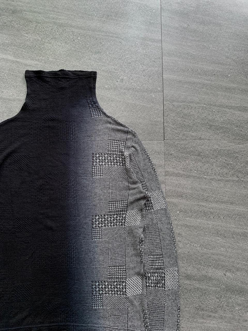 Yohji Yamamoto Gradient Patterned Ls Top Size US M / EU 48-50 / 2 - 2 Thumbnail