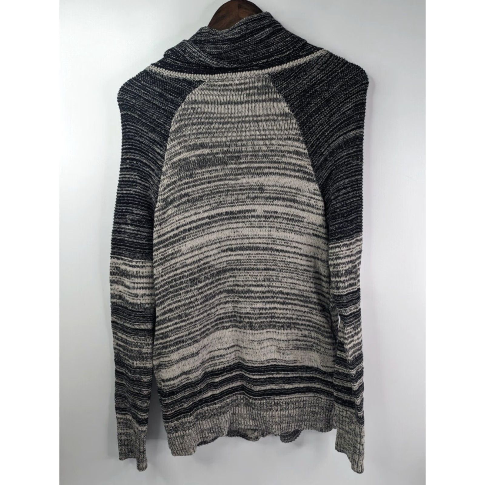 Armani Exchange VINTAGE A/X Armani Exchange Asymmetrical Cowl Neck Striped Cardigan Size Medium Size M / US 6-8 / IT 42-44 - 7 Thumbnail