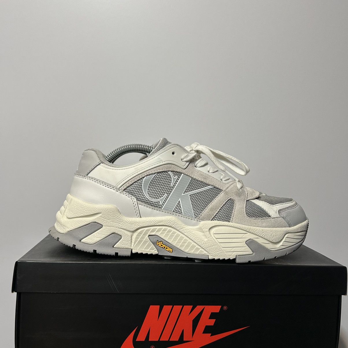 Calvin Klein × Designer Calvin Klein Jeans Chunky Runner Vibram leather mix suede Size US 10 / EU 43 - 5 Thumbnail