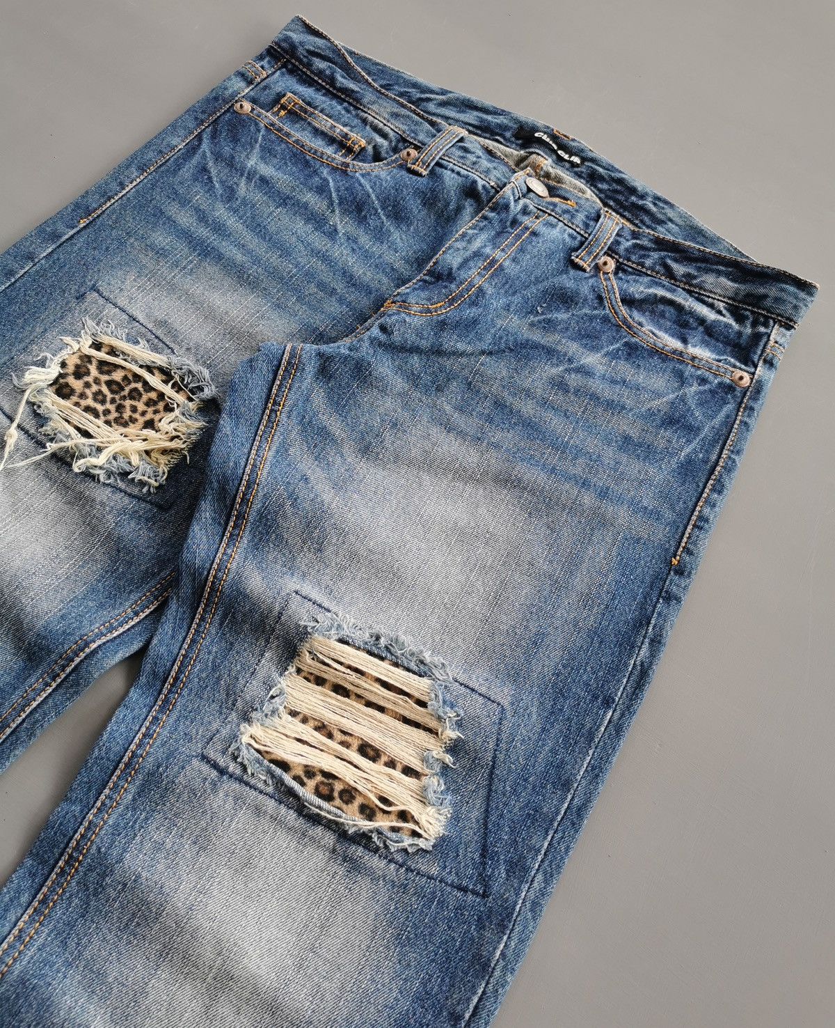 Japanese Brand Chip Clip Japan CPST Leopard Distressed Patchwork Denim Jean Size US 34 / EU 50 - 8 Thumbnail