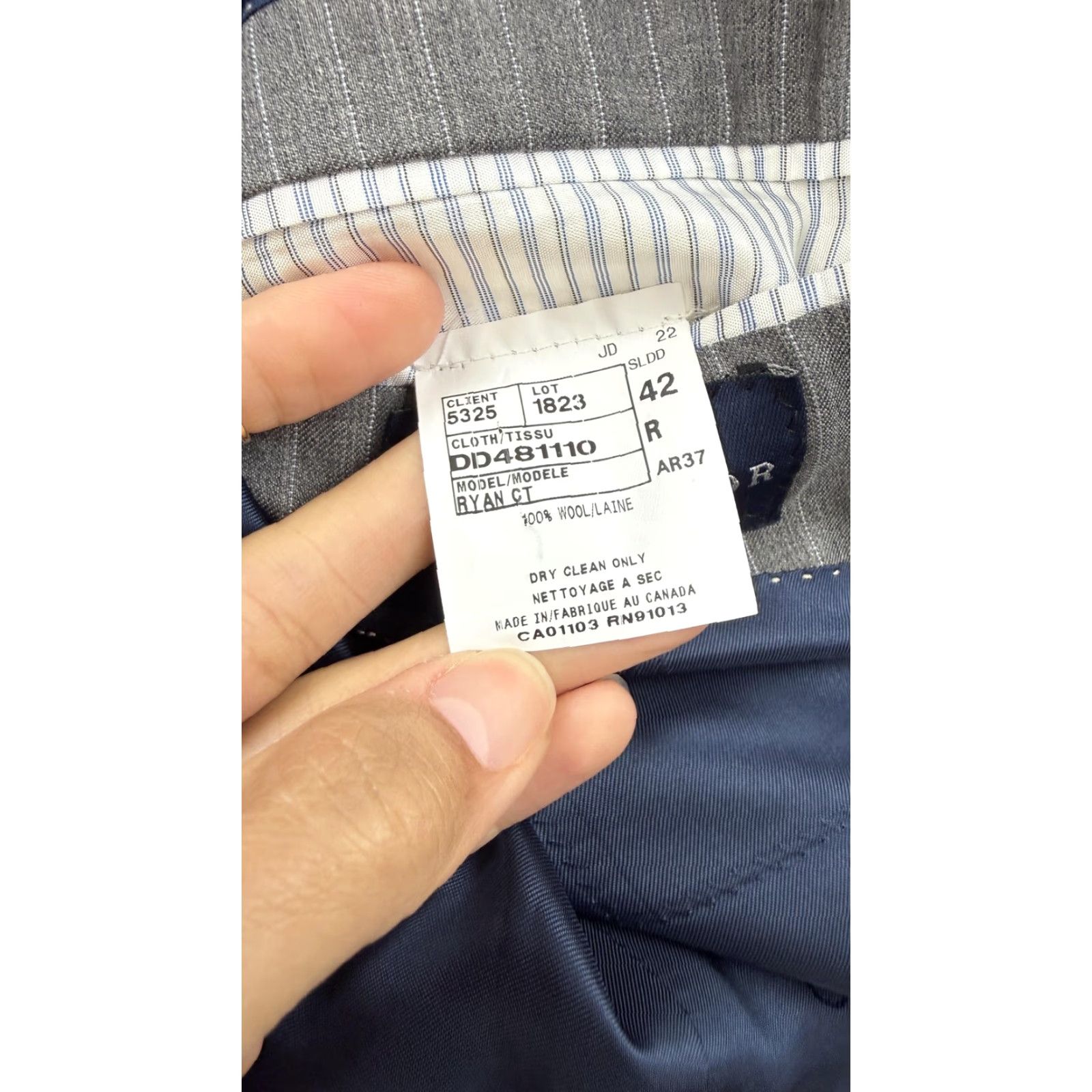 Jack Victor VINTAGE Jack Victor Blazer Mens 42R Gray Pinstripe Wool Two-Button Notch Lapel Ryan CT Jacket Suit Jacket Size 42R - 7 Thumbnail