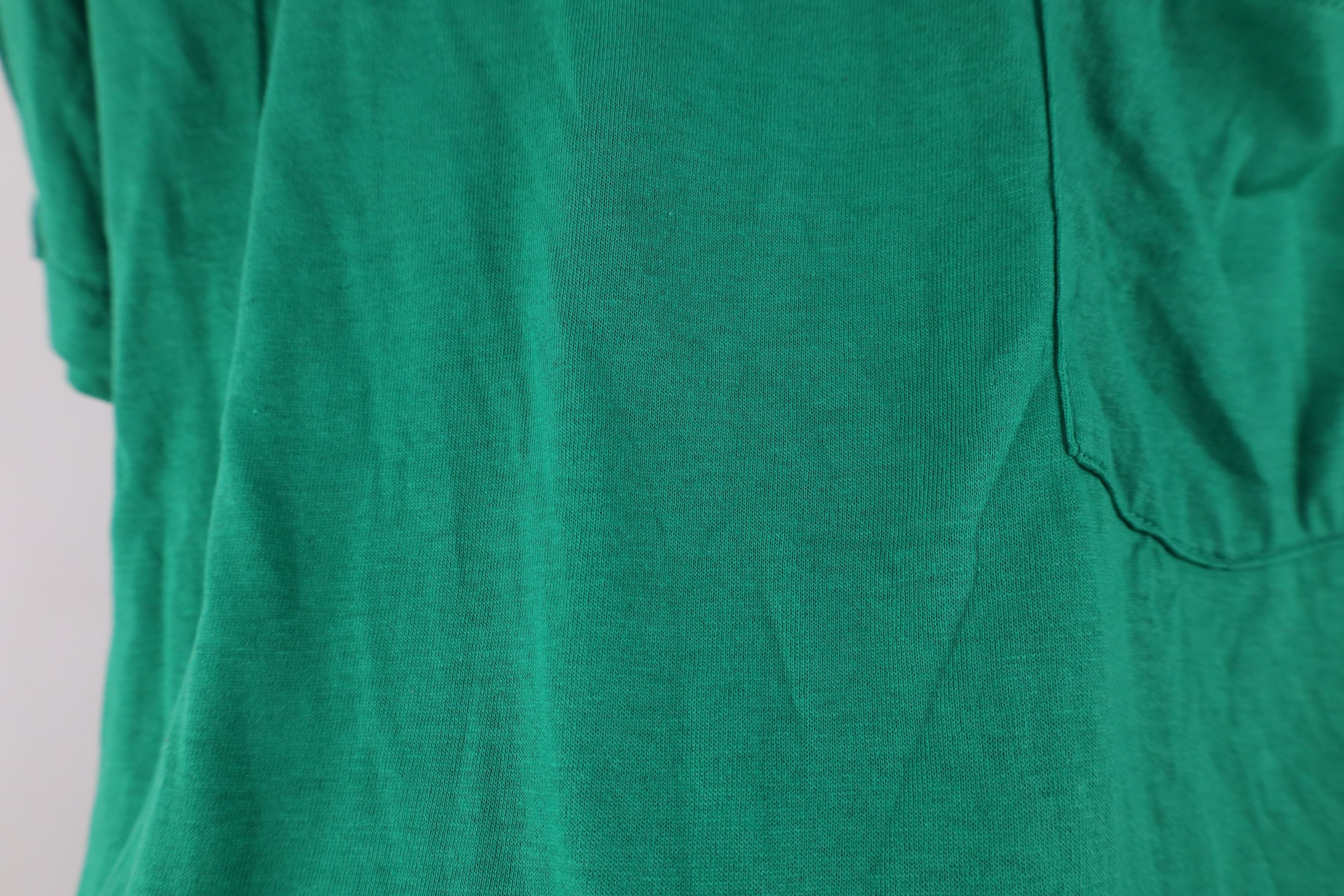 Vintage Vintage 90s Streetwear Short Sleeve Pocket T-Shirt Kelly Size US L / EU 52-54 / 3 - 7 Thumbnail