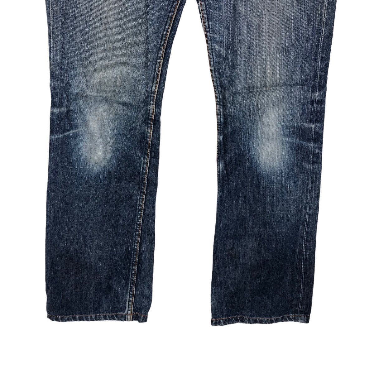 Levi's VINTAGE LEVI’S LOT 707 DISTRESSED DENIM JEANS LEATHER PAD Size US 26 / EU 42 - 3 Thumbnail