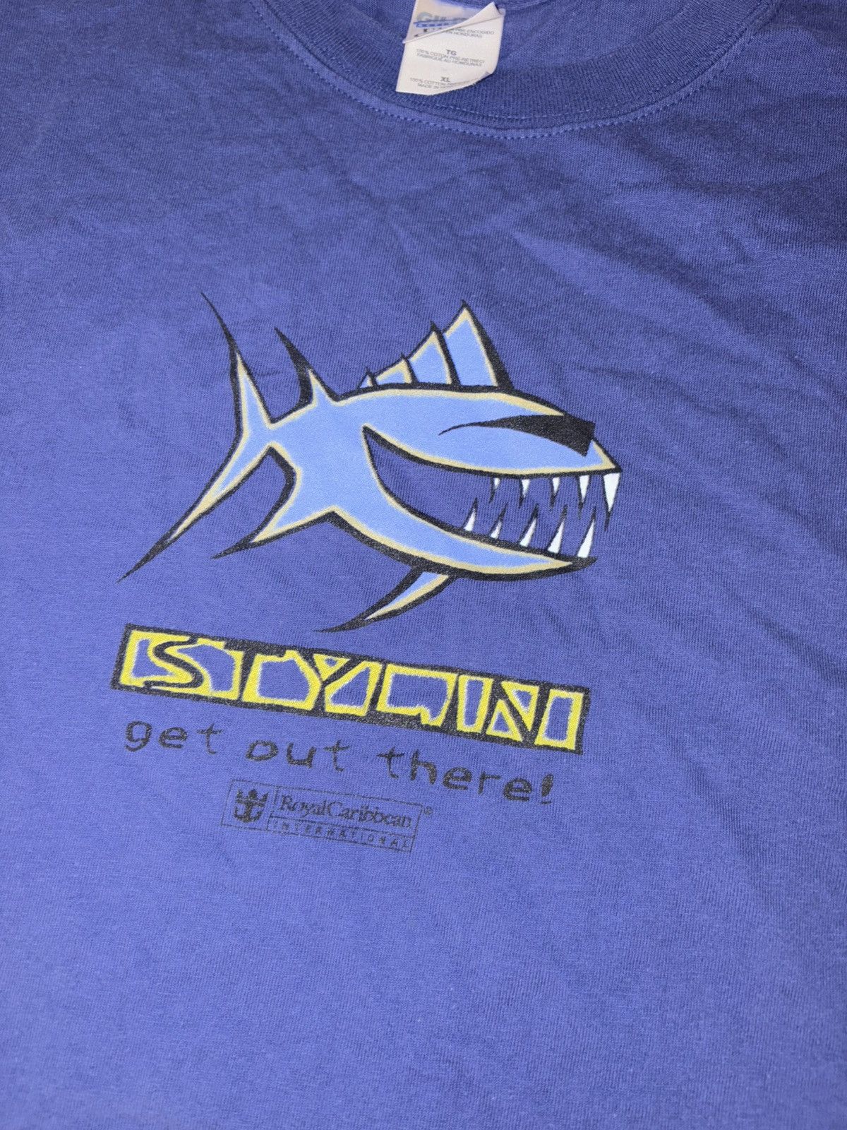 Vintage Vintage Y2K Royal Caribbean Intl. Cruises Stylin Graphic Tee Size US XL / EU 56 / 4 - 2 Thumbnail