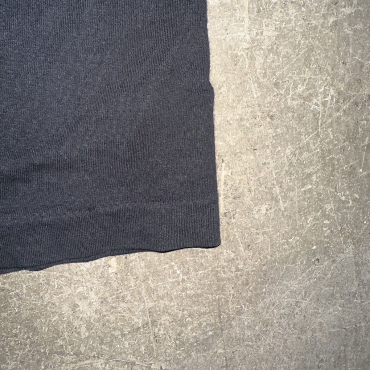 Band Tees Vintage 90s Depeche Mode The Singles Tour 86-98 T-Shirt Size US XL / EU 56 / 4 - 4 Thumbnail