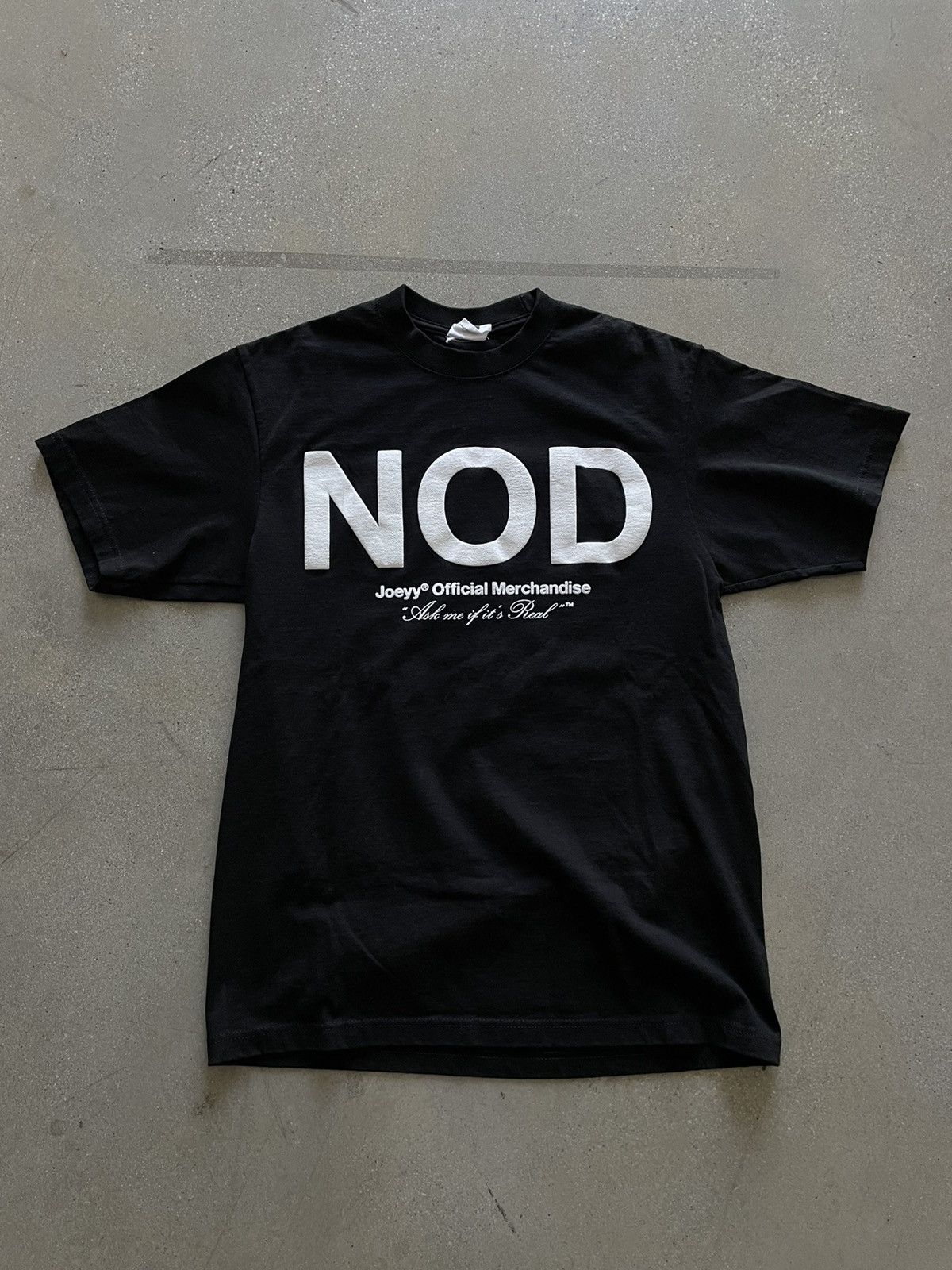 image of Rap Tees Joeyy Official Merchandise Nod Tee in Black, Men's (Size Large)