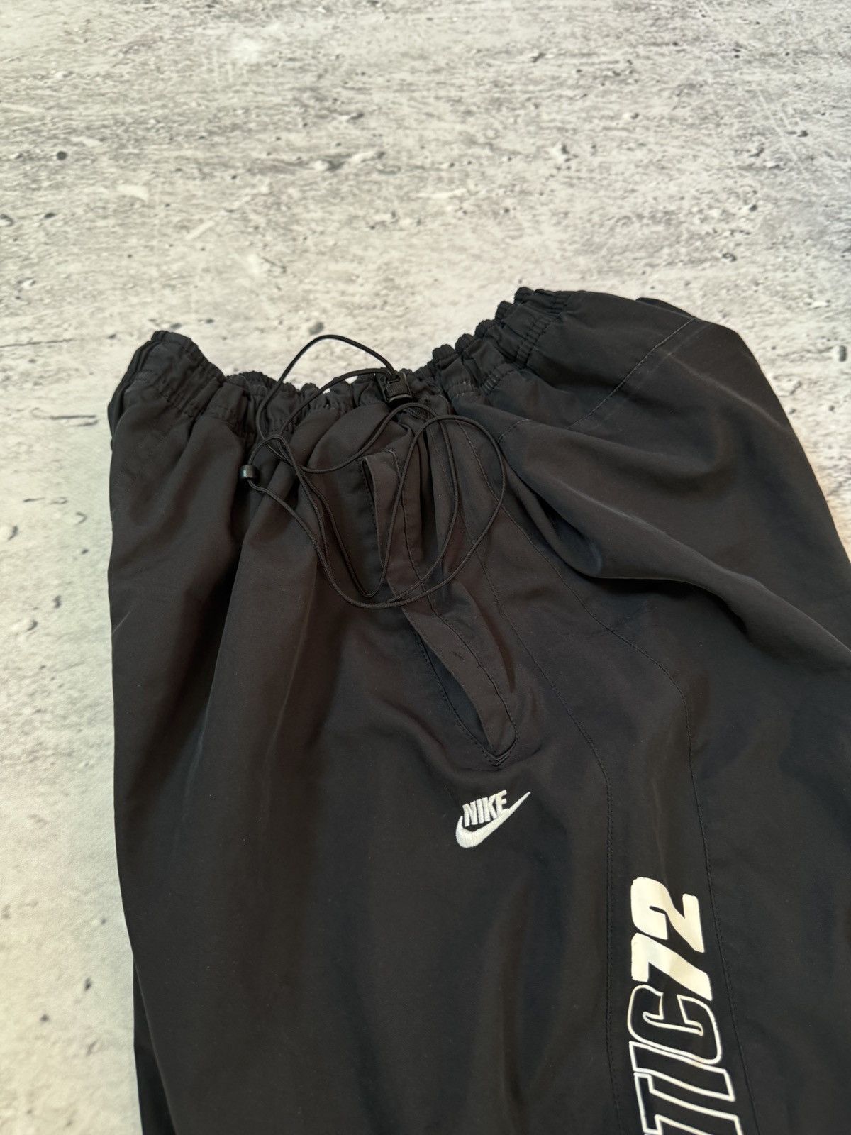 Nike × Vintage NIKE NYLON VINTAGE Y2K OVERSIZE BAGGY FIT PANTS SWEATPANTS Size US 34 / EU 50 - 6 Thumbnail