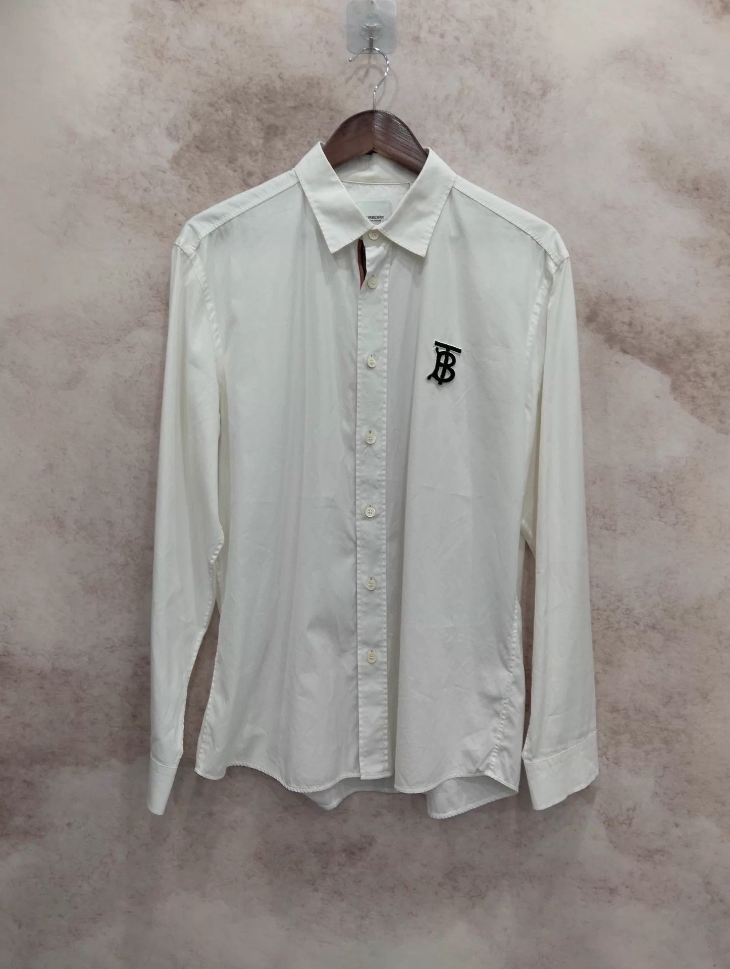Burberry Burberry TB Embroidered White Longsleeve Shirt XL Size US XL / EU 56 / 4 - 1 Thumbnail
