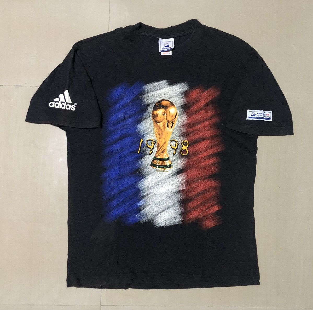 Vintage Vintage 1998 France world cup graphic tee Size US M / EU 48-50 / 2 - 2 Thumbnail