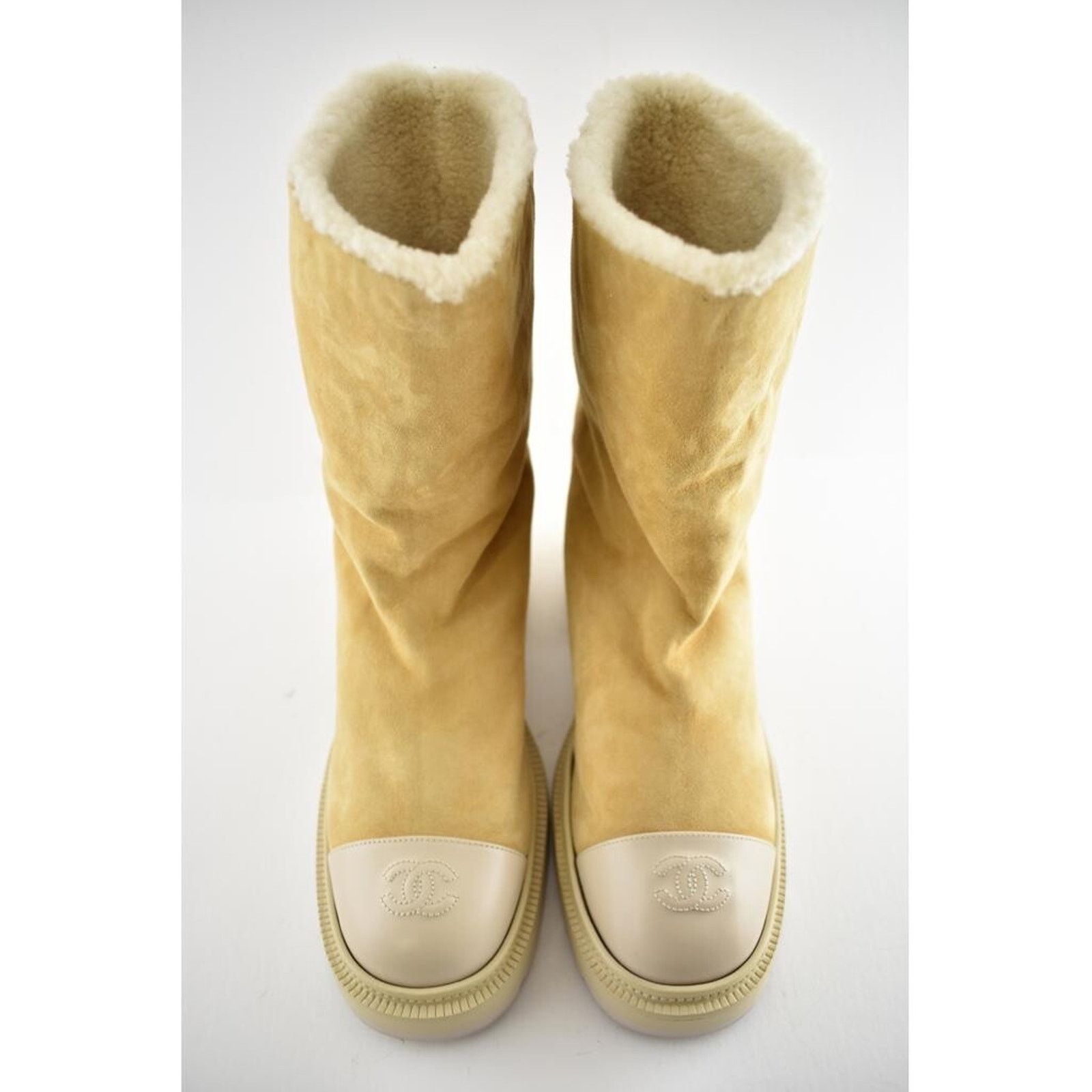 Chanel Chanel 20N Beige Suede Shearling Fur CC Cap Toe Pull On Size US 9 / IT 39 - 6 Thumbnail