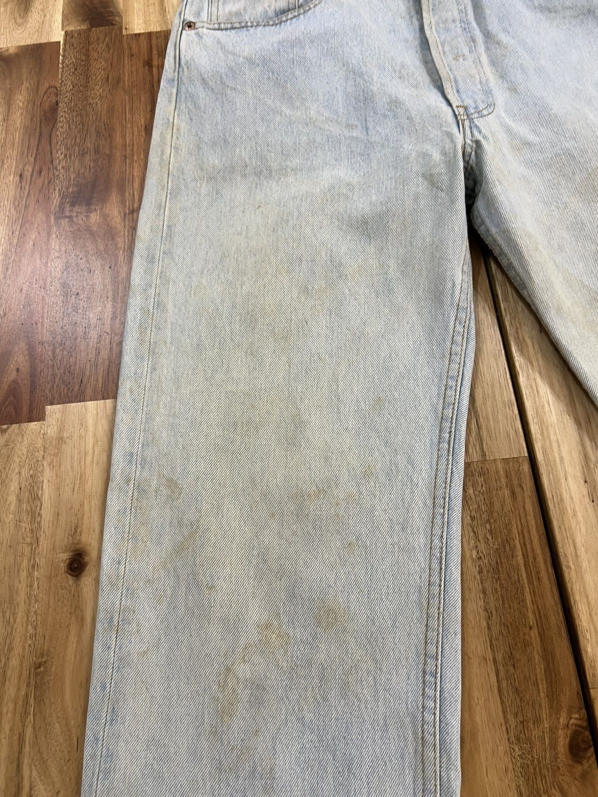 Vintage Vintage 90’s Trashed Levis 501 Non Selvedge Button 501 Denim Size US 32 / EU 48 - 5 Thumbnail