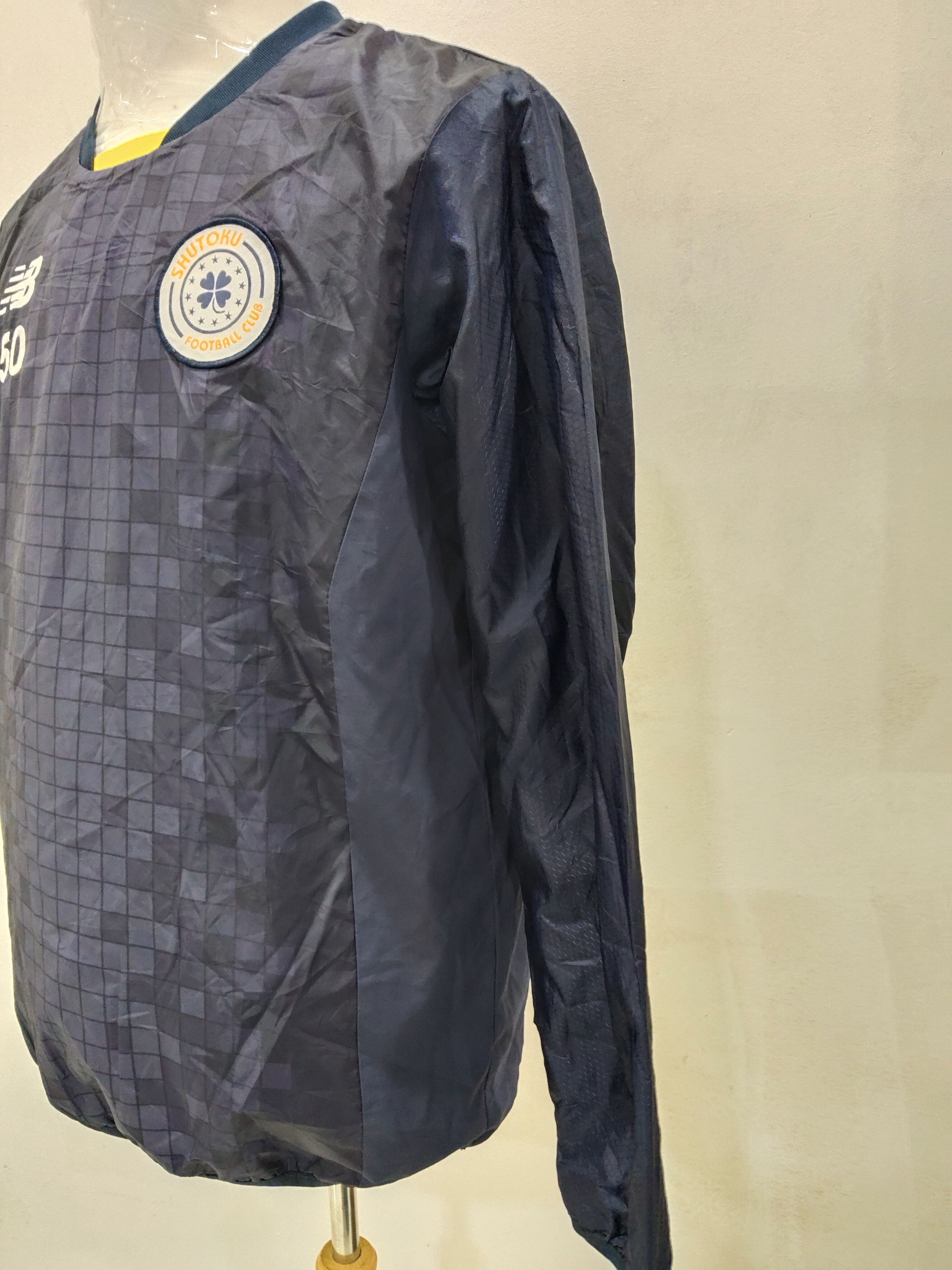 F.C. Real Bristol × New Balance × Pro Player New Balance Shutoku Football Club wind breaker Jersey Size US L / EU 52-54 / 3 - 3 Thumbnail