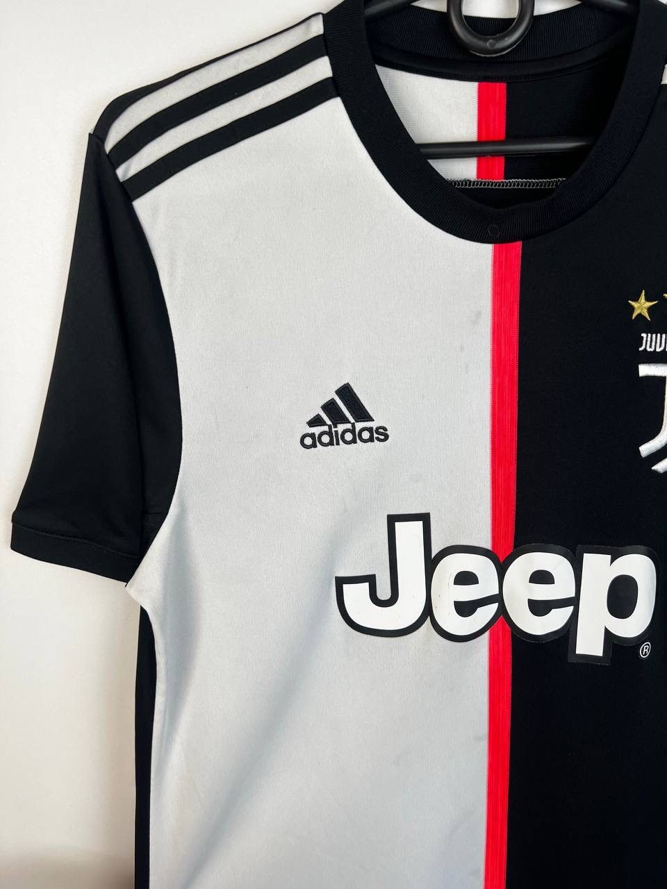 Vintage Juventus Adidas Jersey t-shirts size M Size US M / EU 48-50 / 2 - 3 Thumbnail