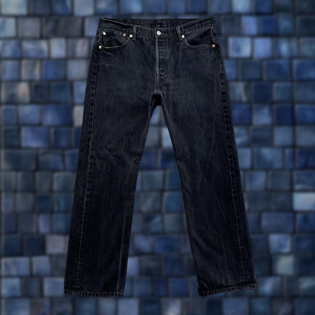 Levi's Levi's 501 Jeans Men's Black Denim Button Fly 36x32 Regular Straight 5-Pocket Denim Cotton Classic American 501 Model Mens Size 36 Inseam 32 Size US 36 / EU 52 - 1 Thumbnail