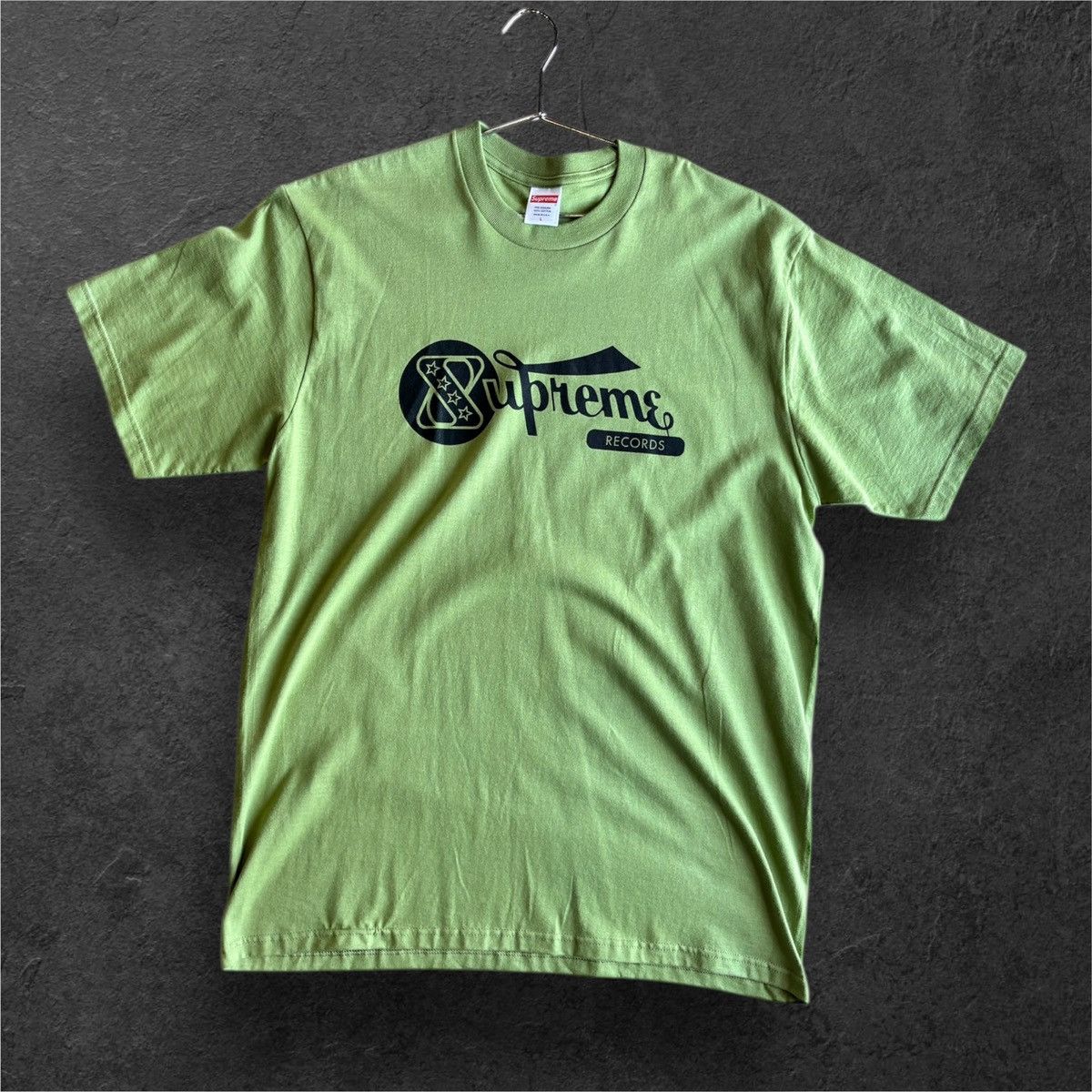 Supreme SUPREME GREEN SUPREME RECORDS SIZE L Size US L / EU 52-54 / 3 - 1 Thumbnail