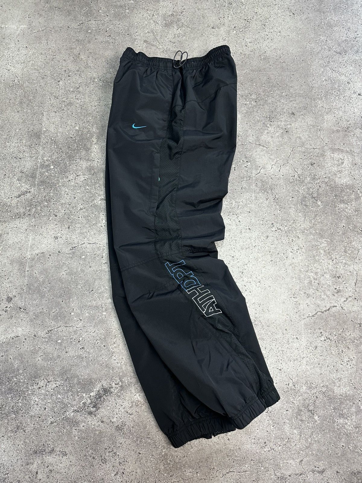 Nike Vintage Nike Drill Nylon Pants Y2M Embroidered Swoosh Logo Size US 32 / EU 48 - 1 Thumbnail