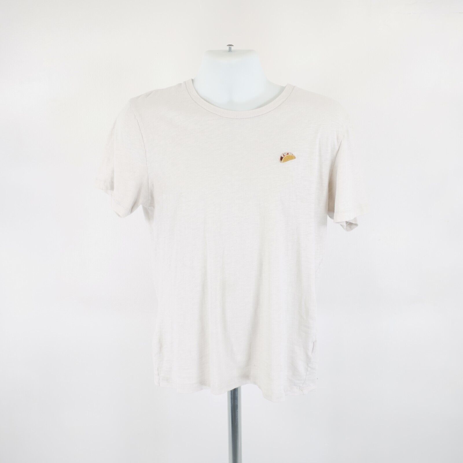 Abercrombie & Fitch DAMAGED Abercrombie & Fitch Medium Cream Taco Crew Neck T-Sh Size US M / EU 48-50 / 2 - 3 Thumbnail