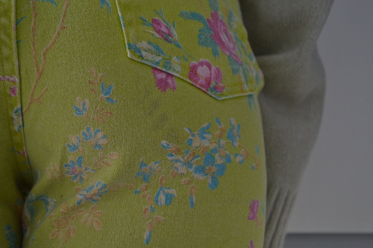 Roberto Cavalli Roberto Cavalli Jeans Pants Floral Print Denim Flower 90s Size 30" / US 8 / IT 44 - 9 Thumbnail