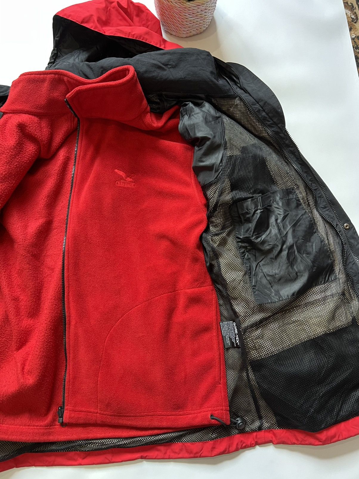 SALEWA 3in1 Salewa Red Gore Tex Jacket Winter Heavy Mens Gorpcore Size US L / EU 52-54 / 3 - 4 Thumbnail