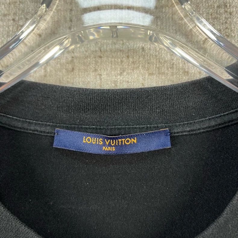 Louis Vuitton Louis Vuitton Full Logo printing gradient round neck short Size US M / EU 48-50 / 2 - 4 Thumbnail