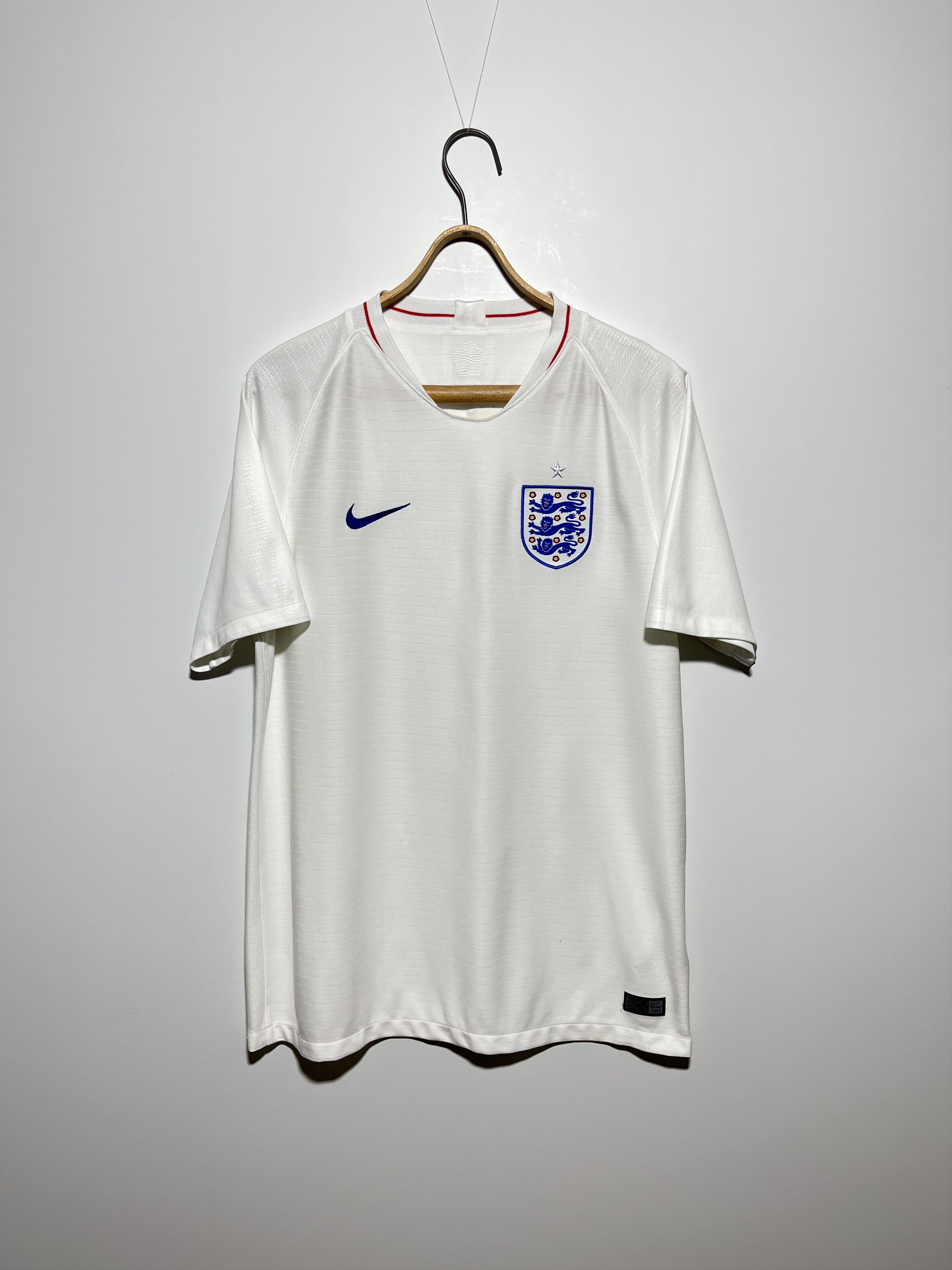 Nike Nike England National Team 2018-2019 Home Football Jersey Size US L / EU 52-54 / 3 - 1 Thumbnail