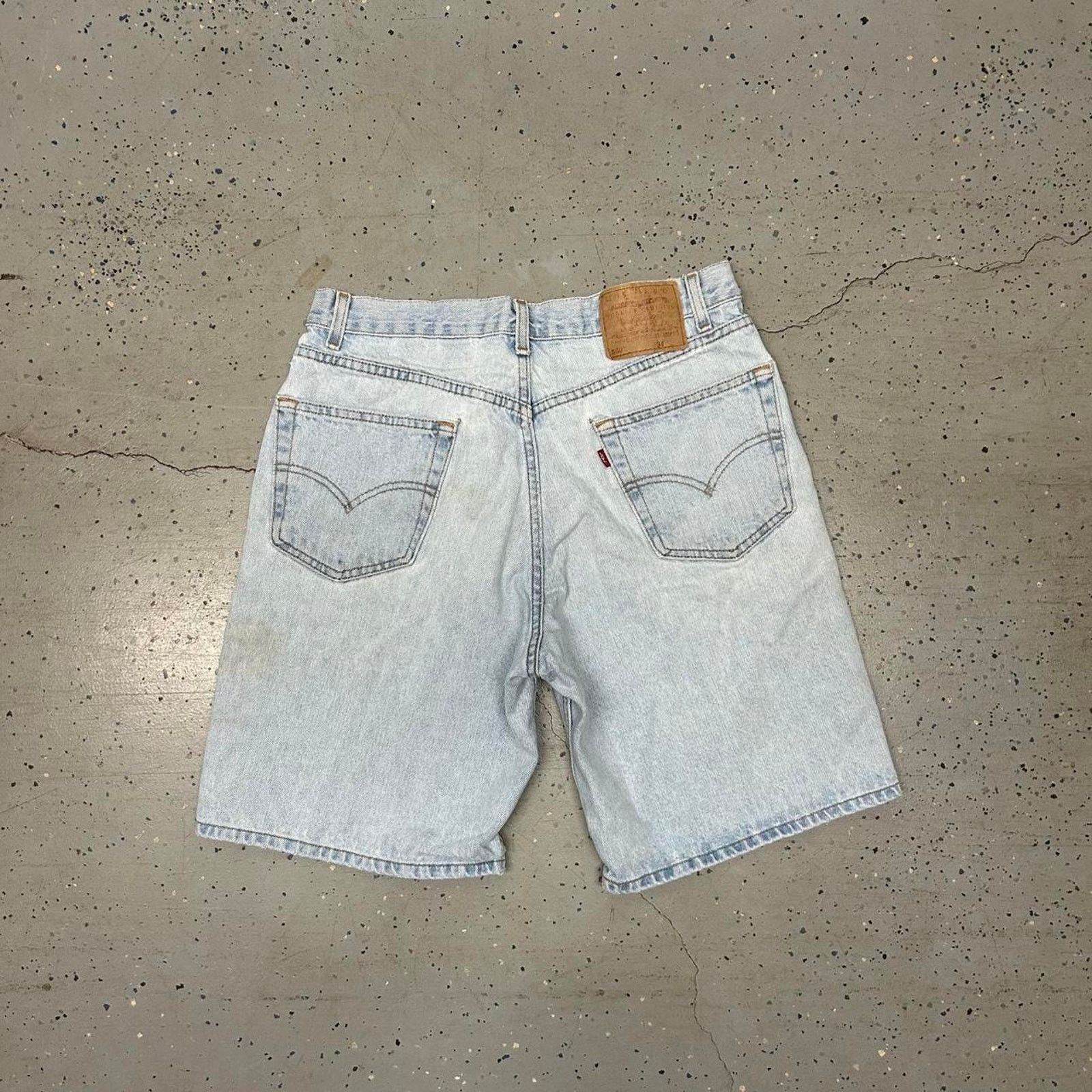 Levi's VTG Levi's 550 light wash denim shorts Size US 34 / EU 50 - 1 Thumbnail
