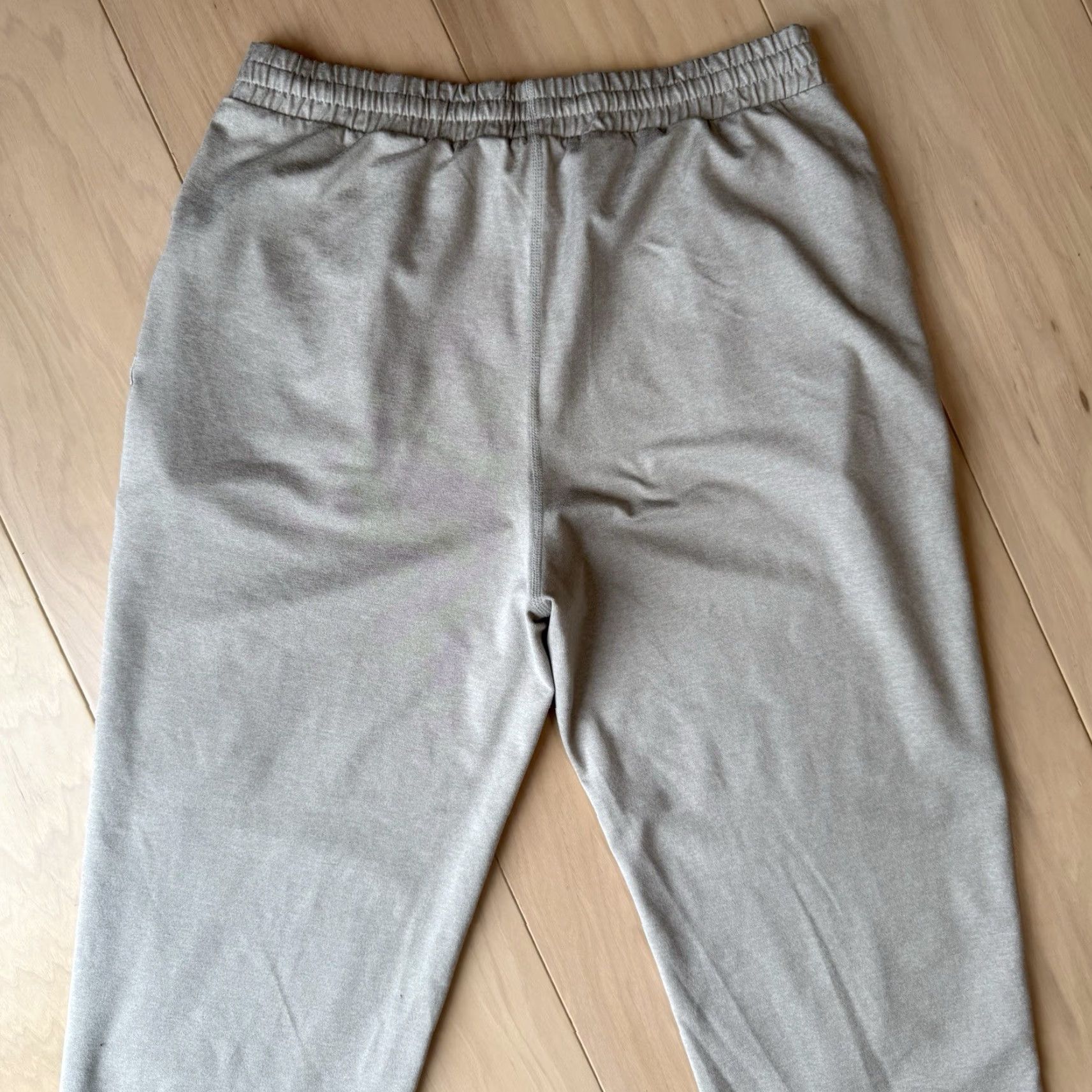 Vuori Vuori Boyfriend Jogger Women's S Beige Comfy Sweatpants Loungewear Yoga Pants Regular Size 28" / US 6 / IT 42 - 7 Thumbnail